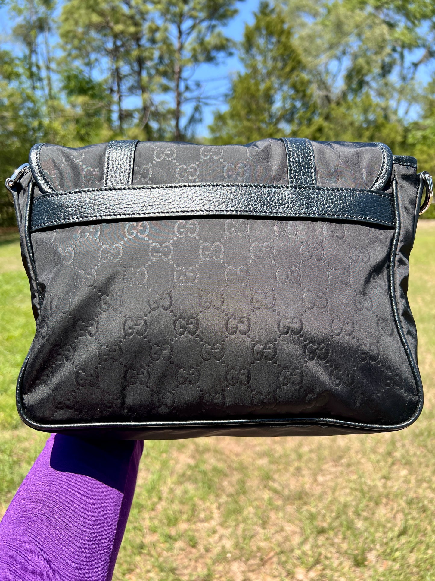 MESSENGER BAG BLACK
