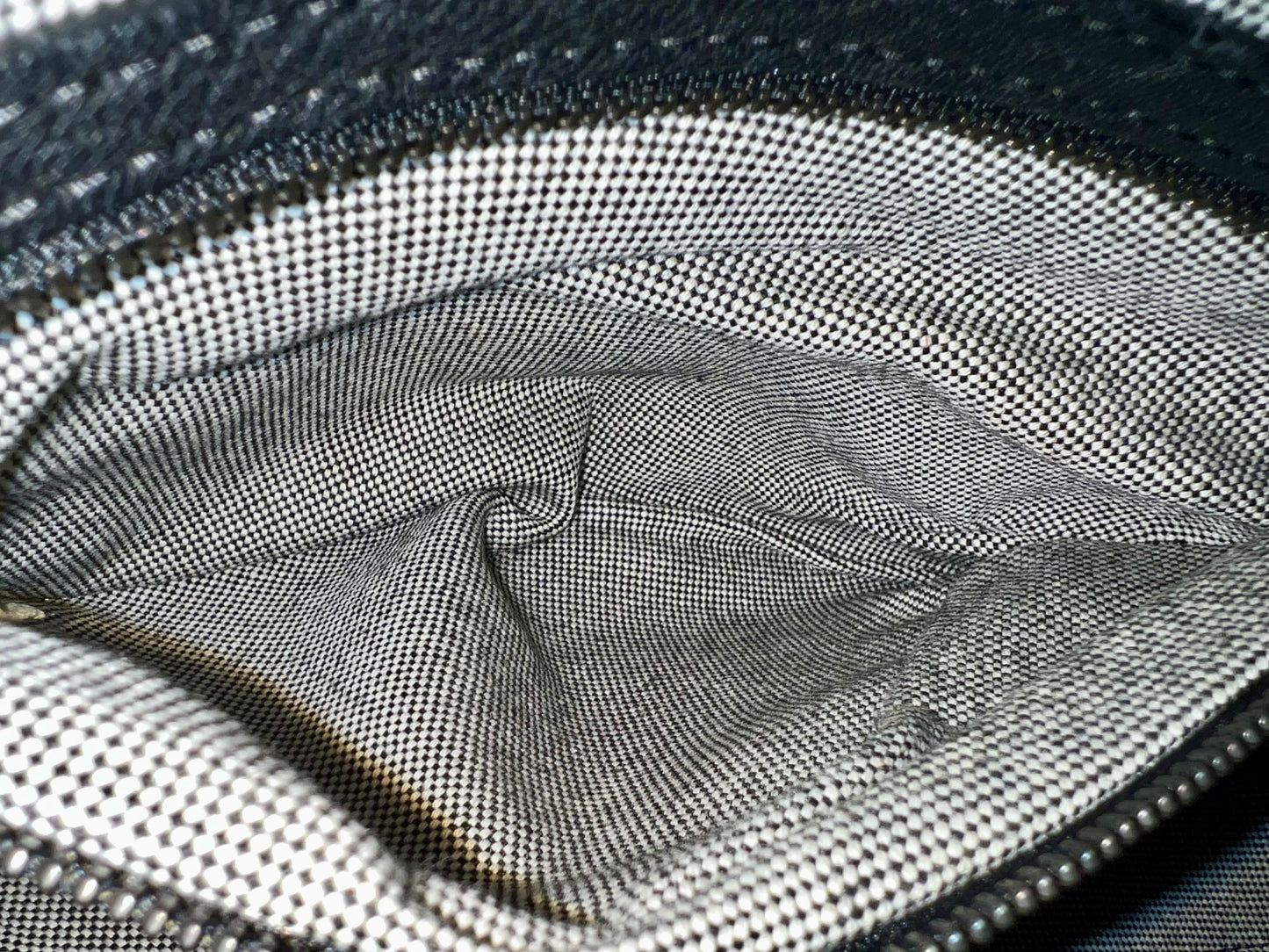MCM 2WAY STUDS LTD BLACK