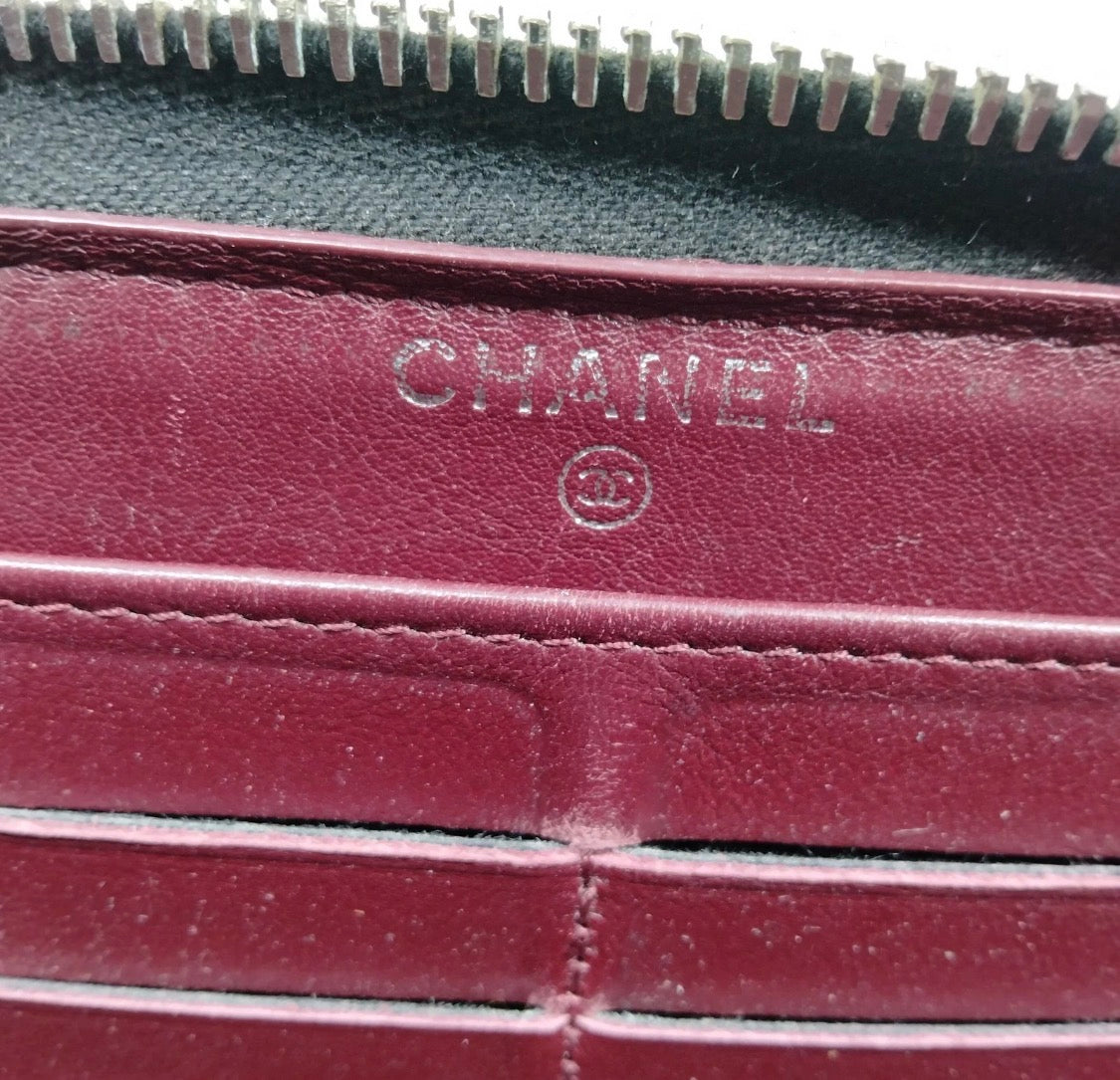 ZIPPY CAVIAR LONG WALLET SILVER GHW