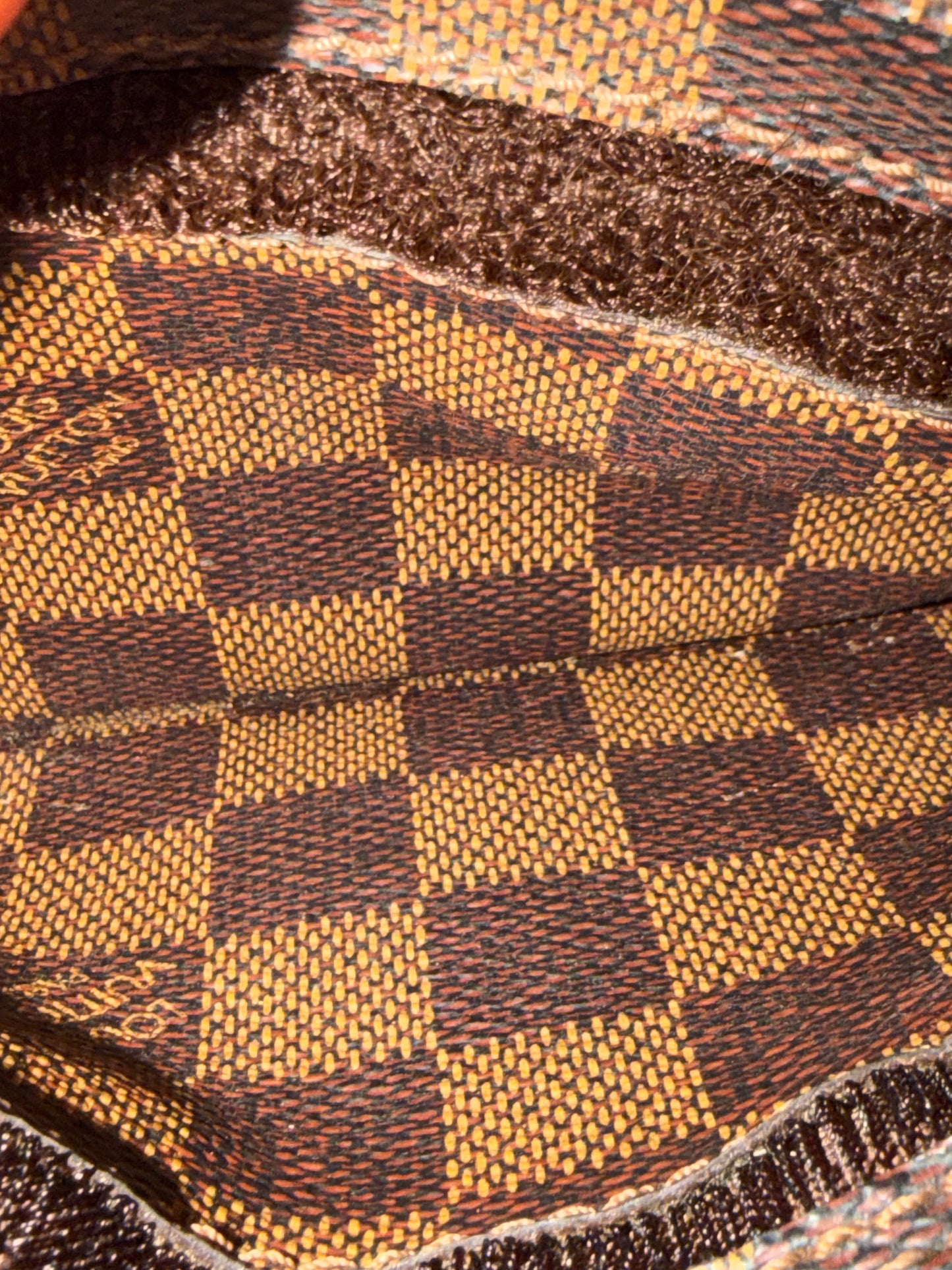 GERONIMO DAMIER 𝑩𝒖𝒎 𝒃𝒂𝒈