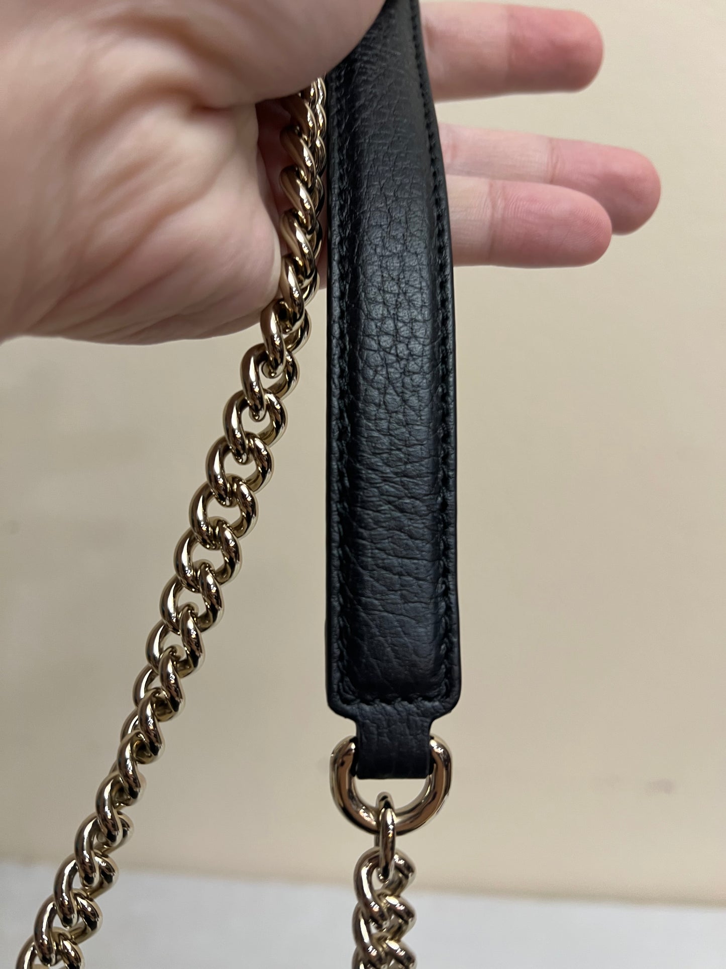 INTERLOCKING BLACK SHW 2