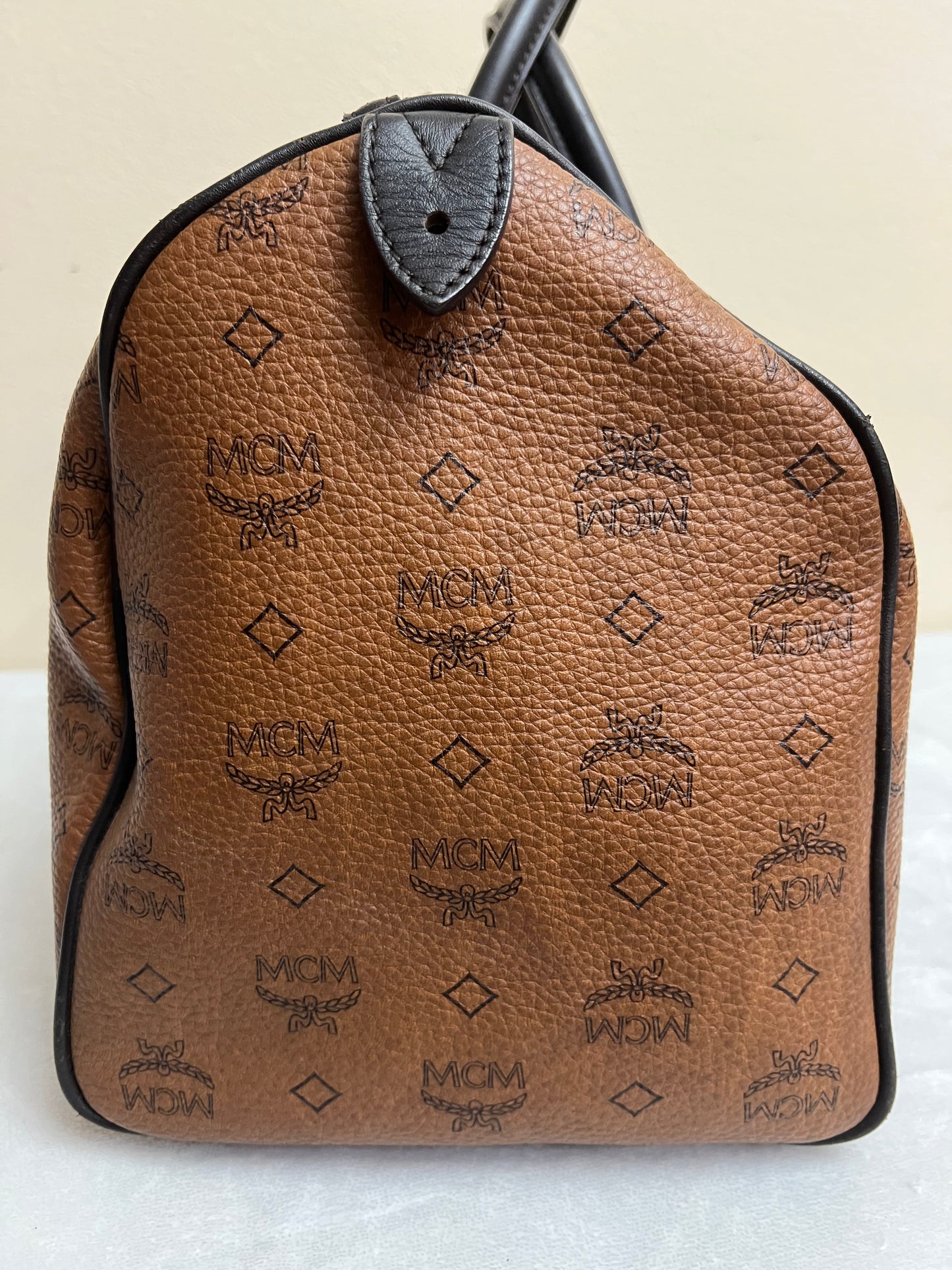 CHOCO DUFFLE 40 w/ BONE