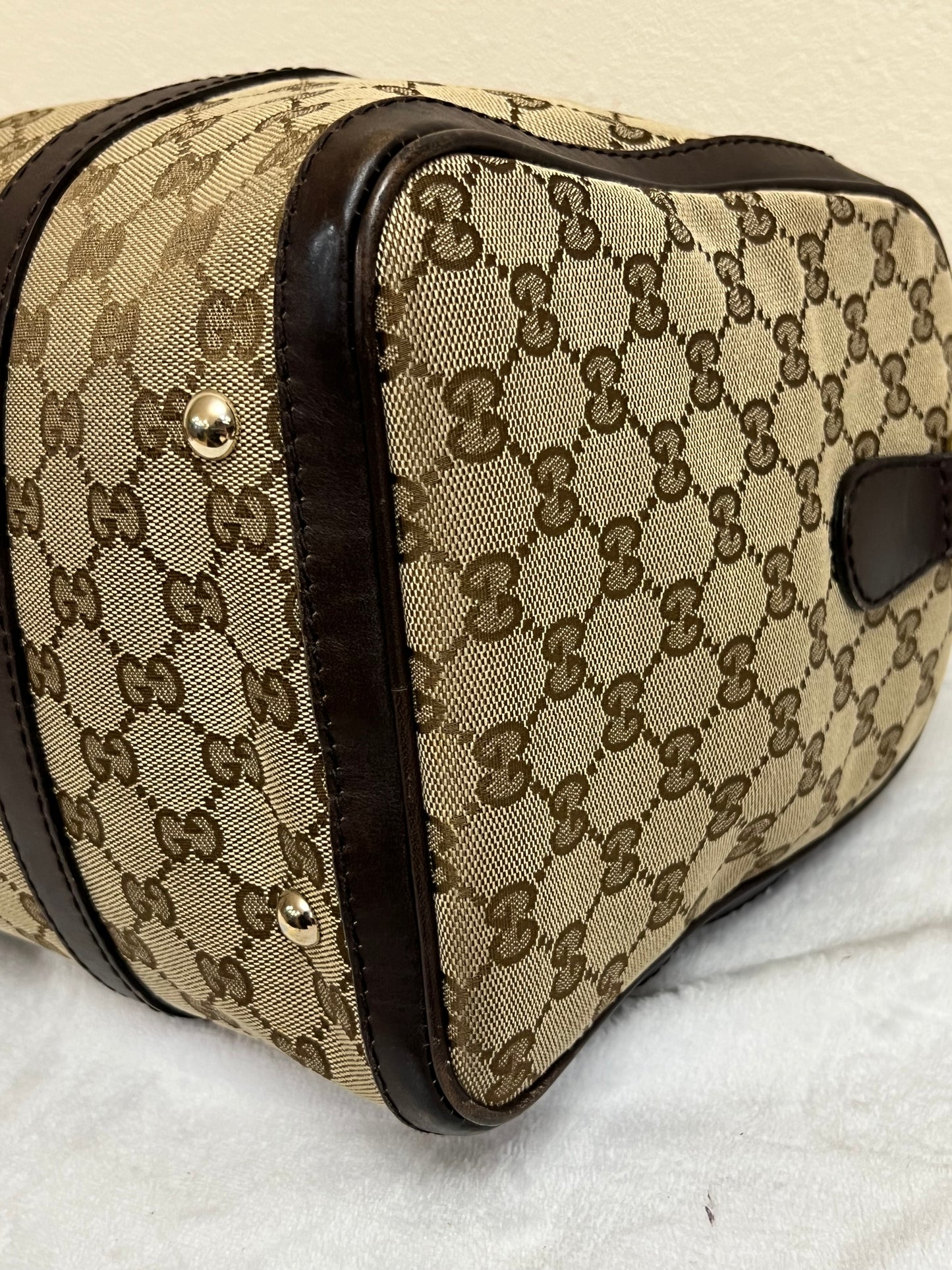 BOSTON CROSSBODY