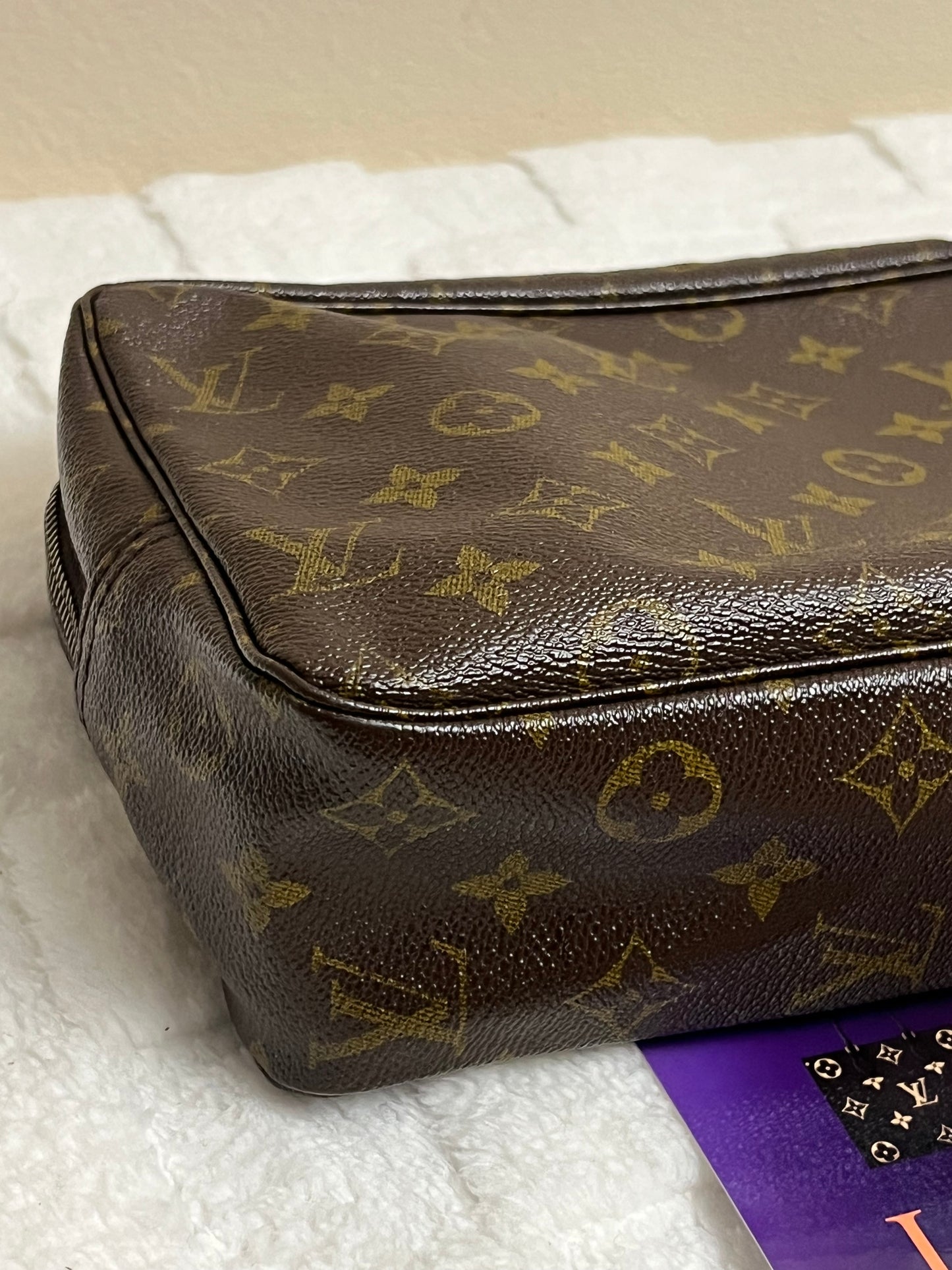 TROUSSE 28 MONOGRAM