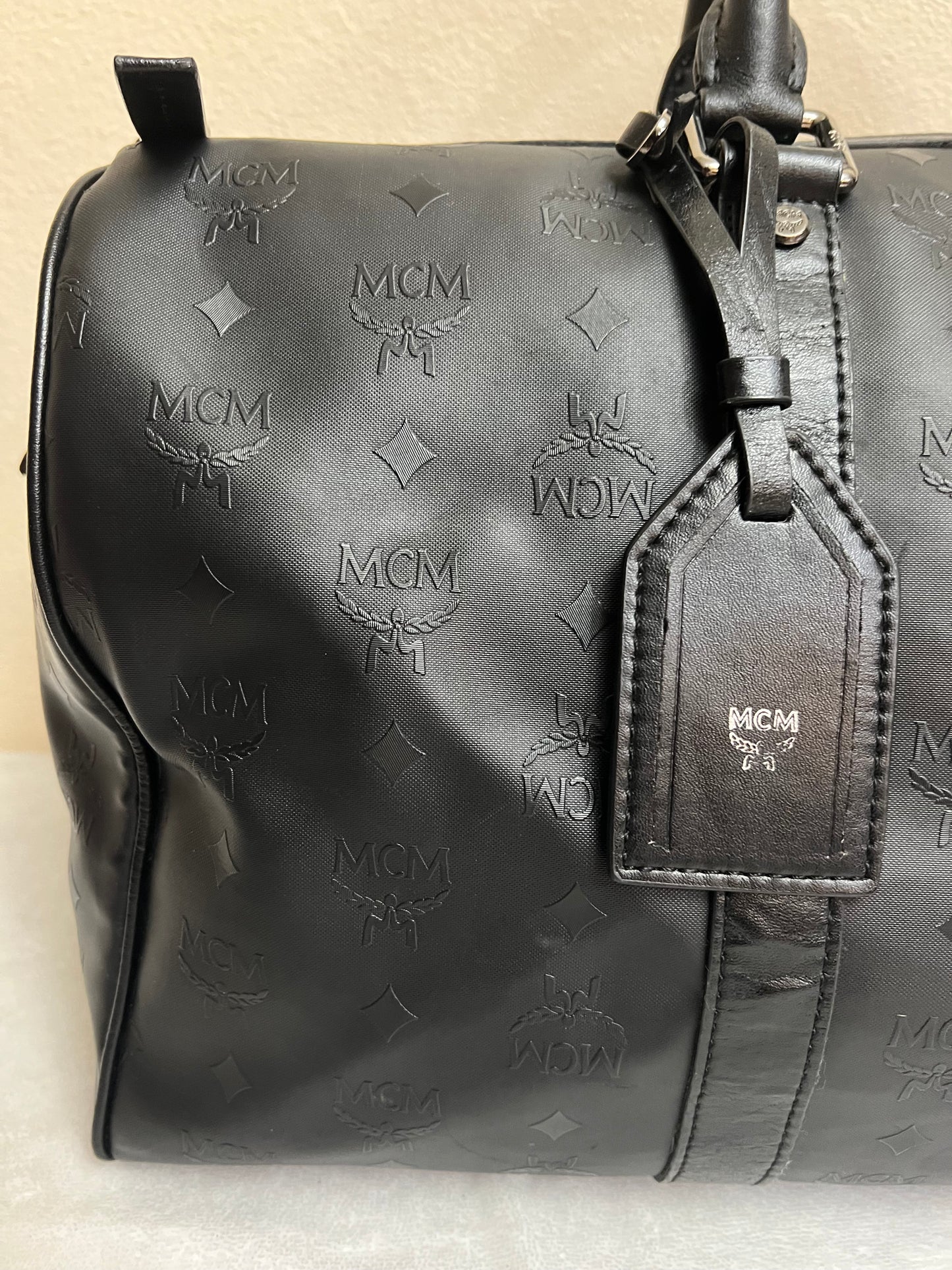 DUFFLE 45 BLACK ON BLACK
