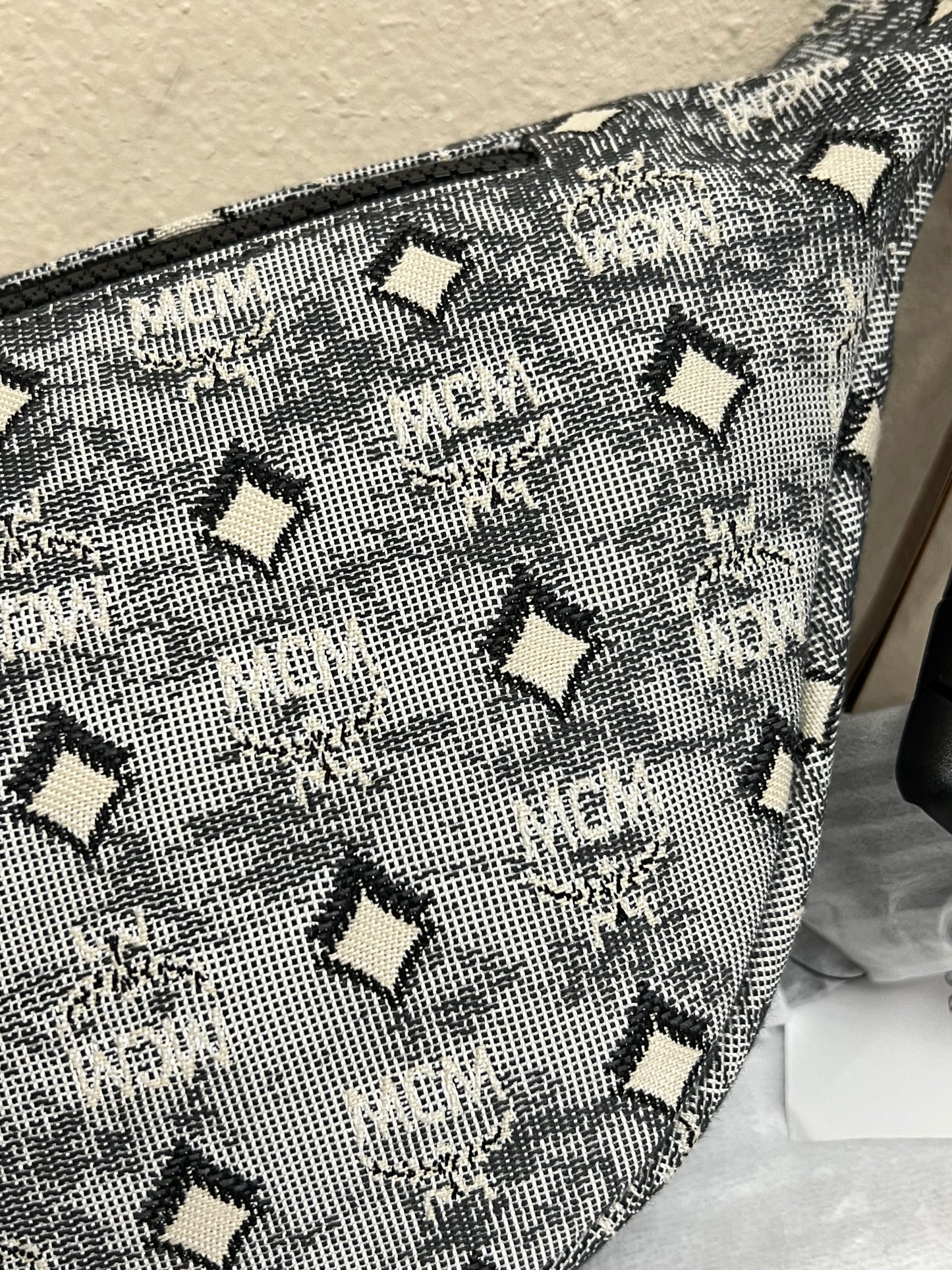 MCM BUMBAG