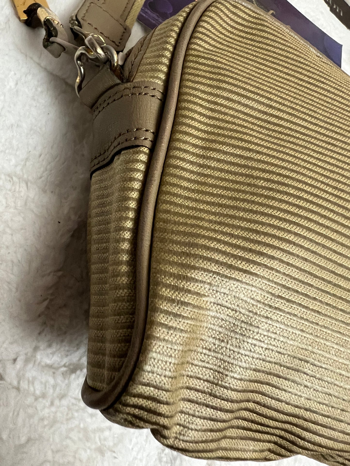 Y _ S _ L WRISTLET