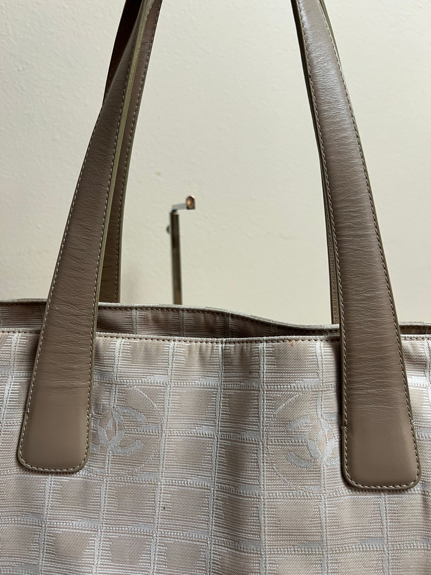 TRAVEL LINE TOTE