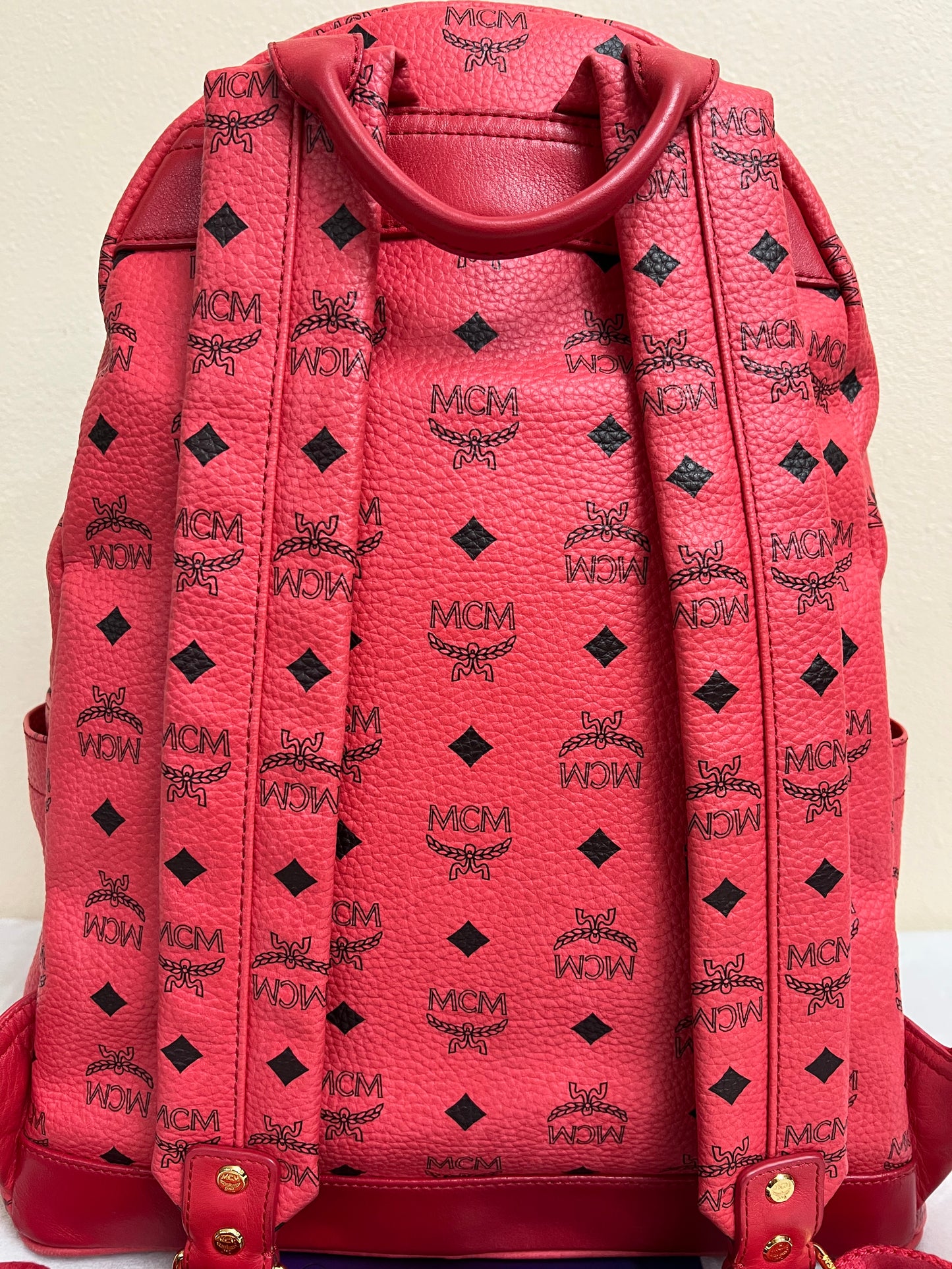 MCM RED BAGPACK LTD
