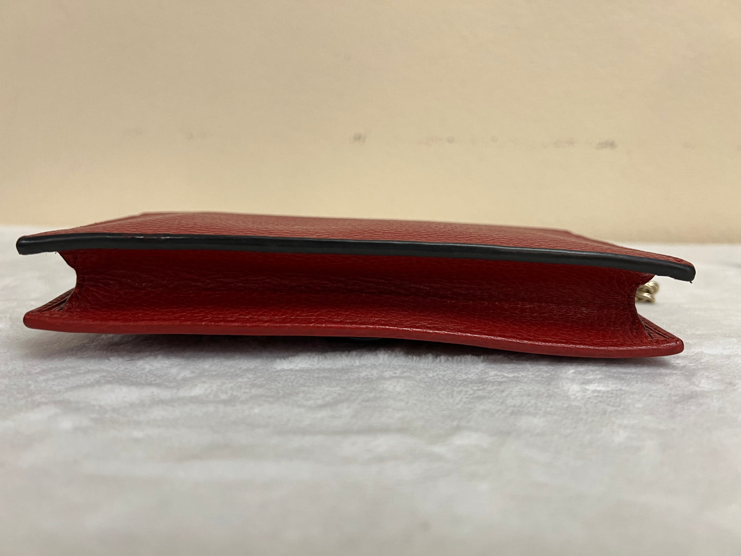INTERLOCKING WALLET ON CHAIN