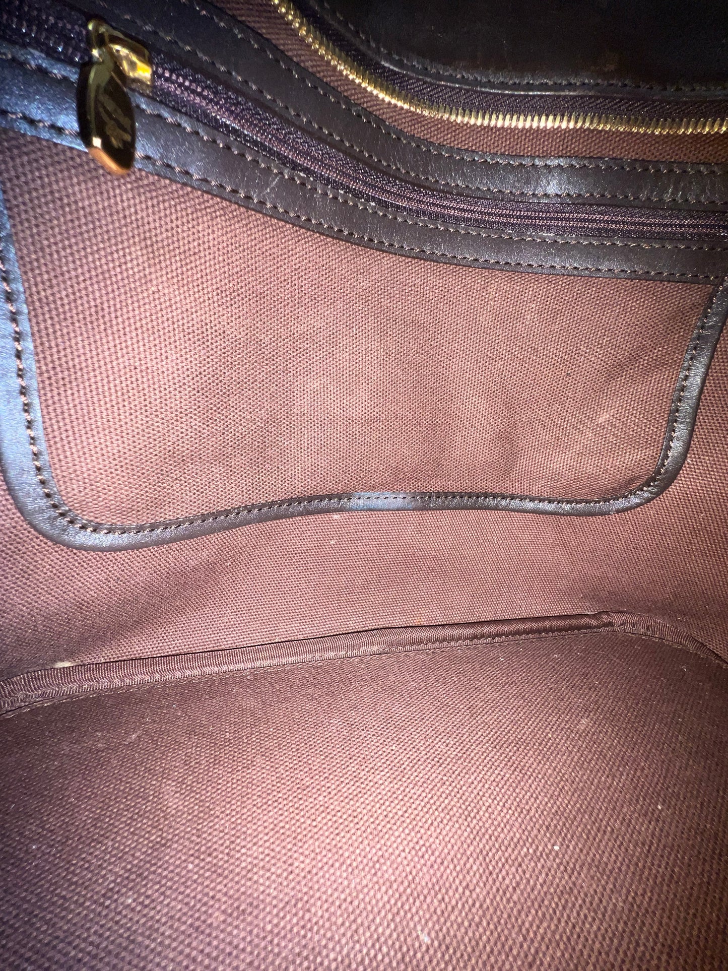 MCM CHOCO TOTE W/ BONE MM