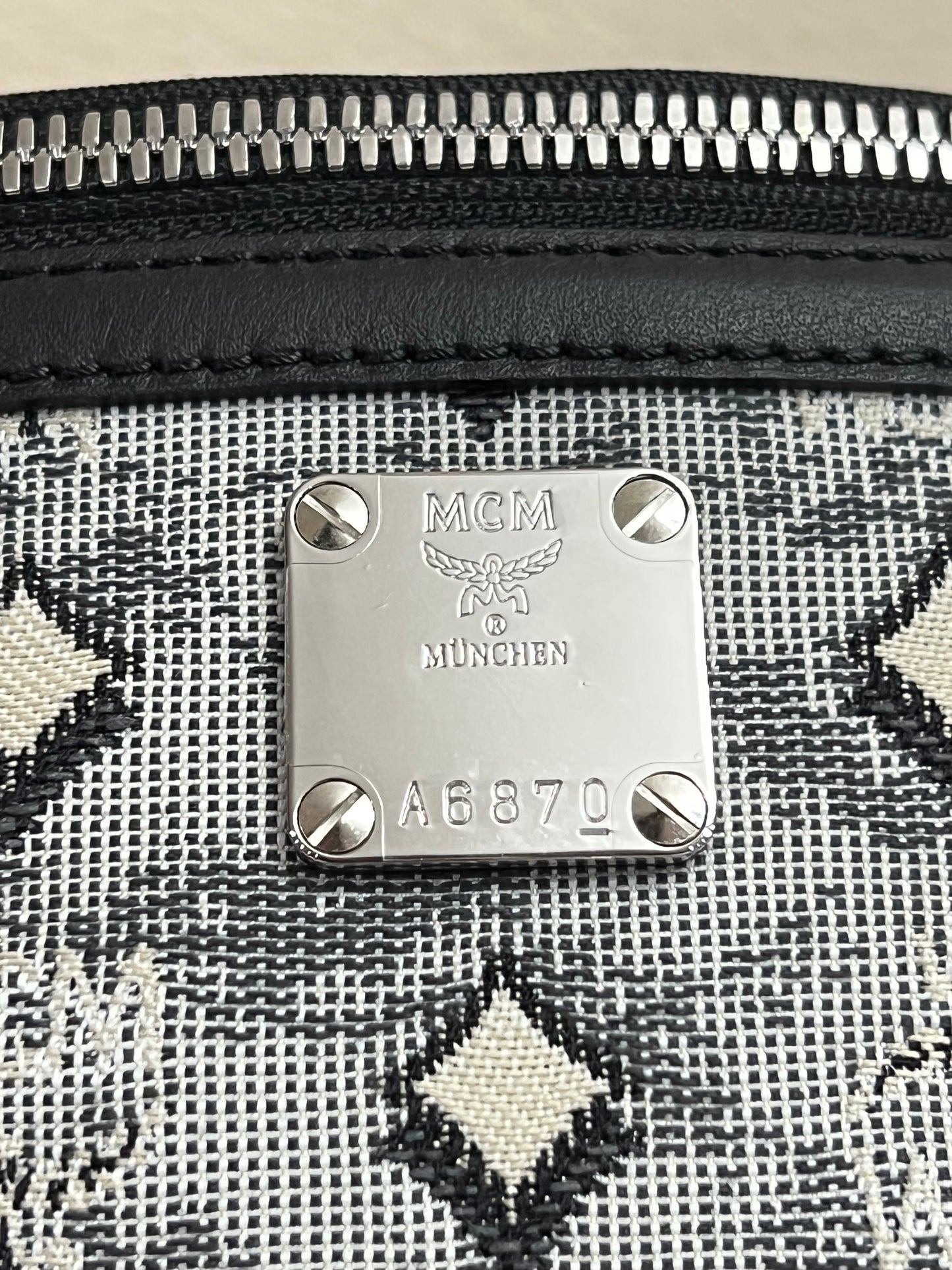 MCM BUMBAG
