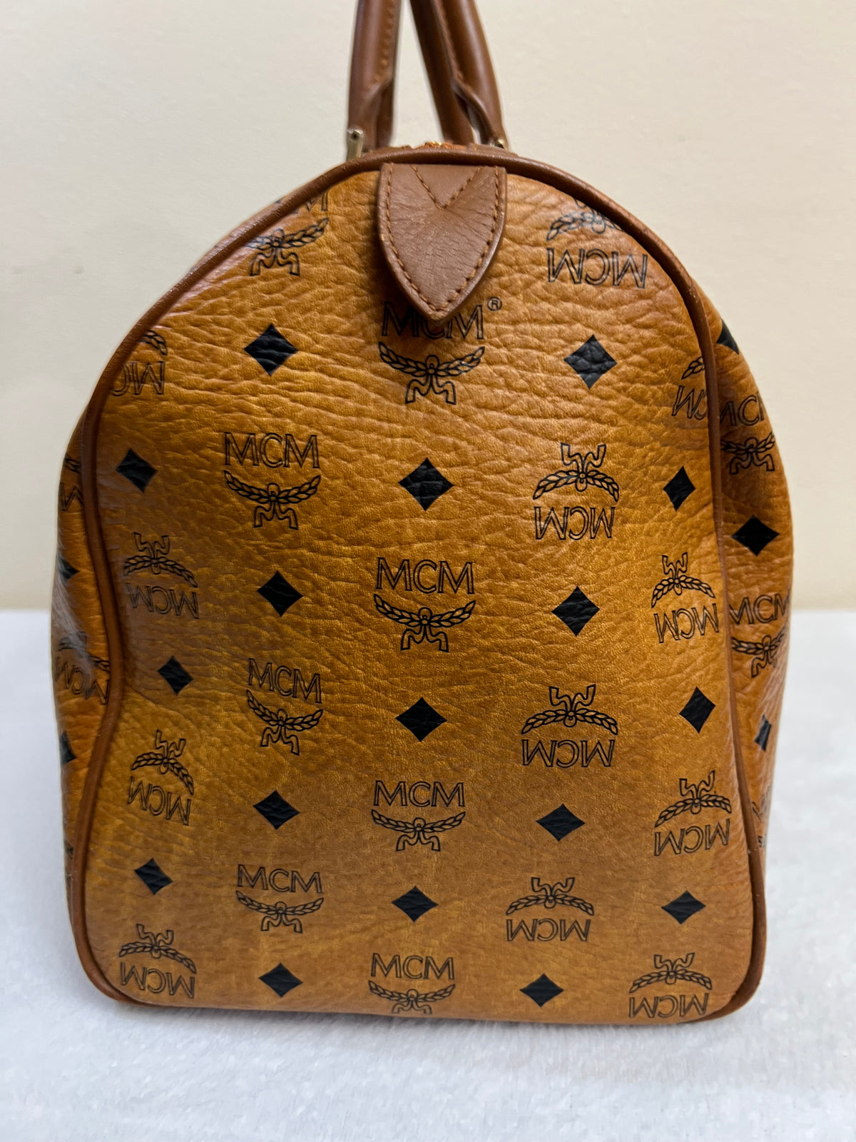MCM DUFFLE 40 COGNAC