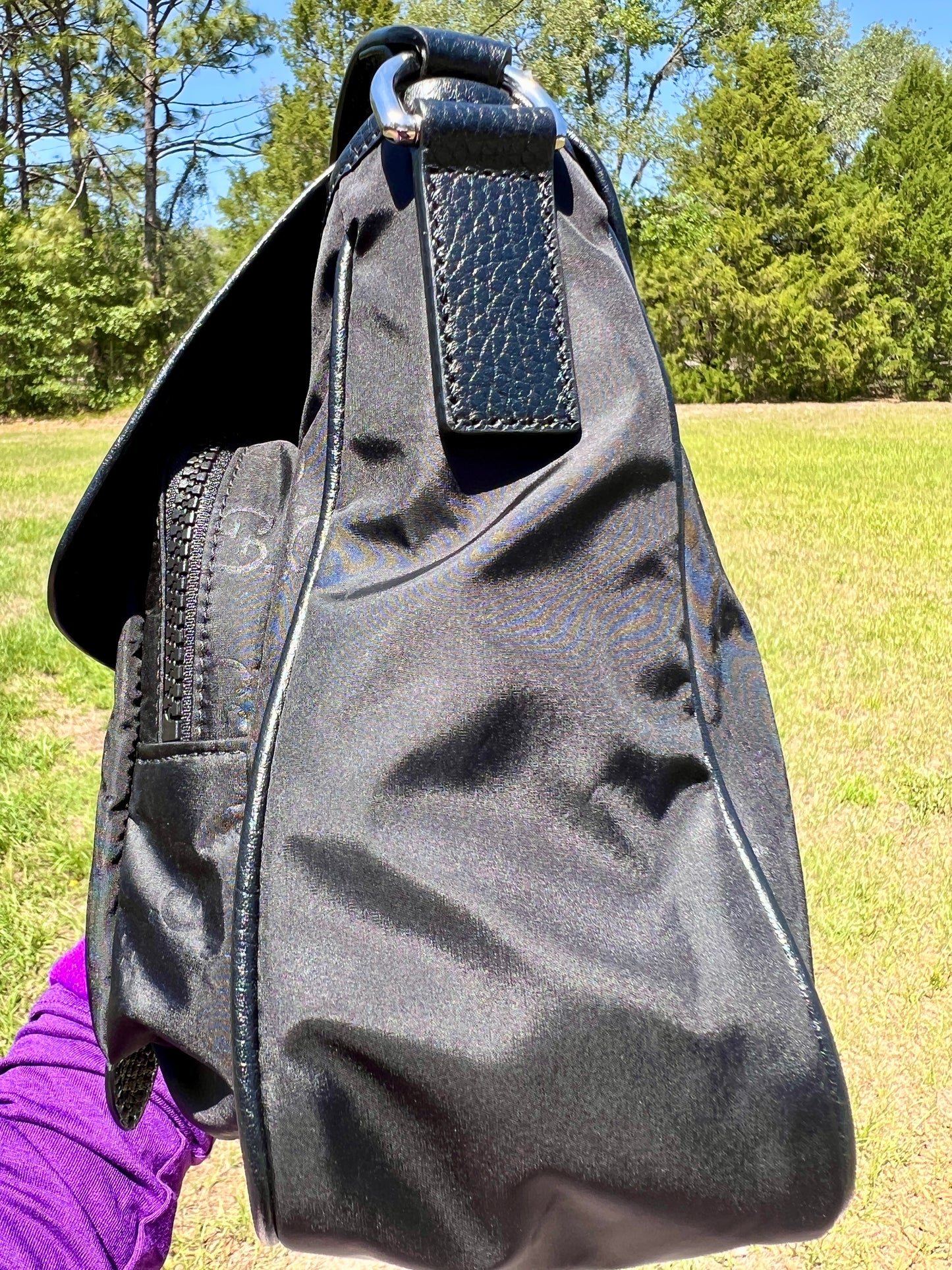 MESSENGER BAG BLACK