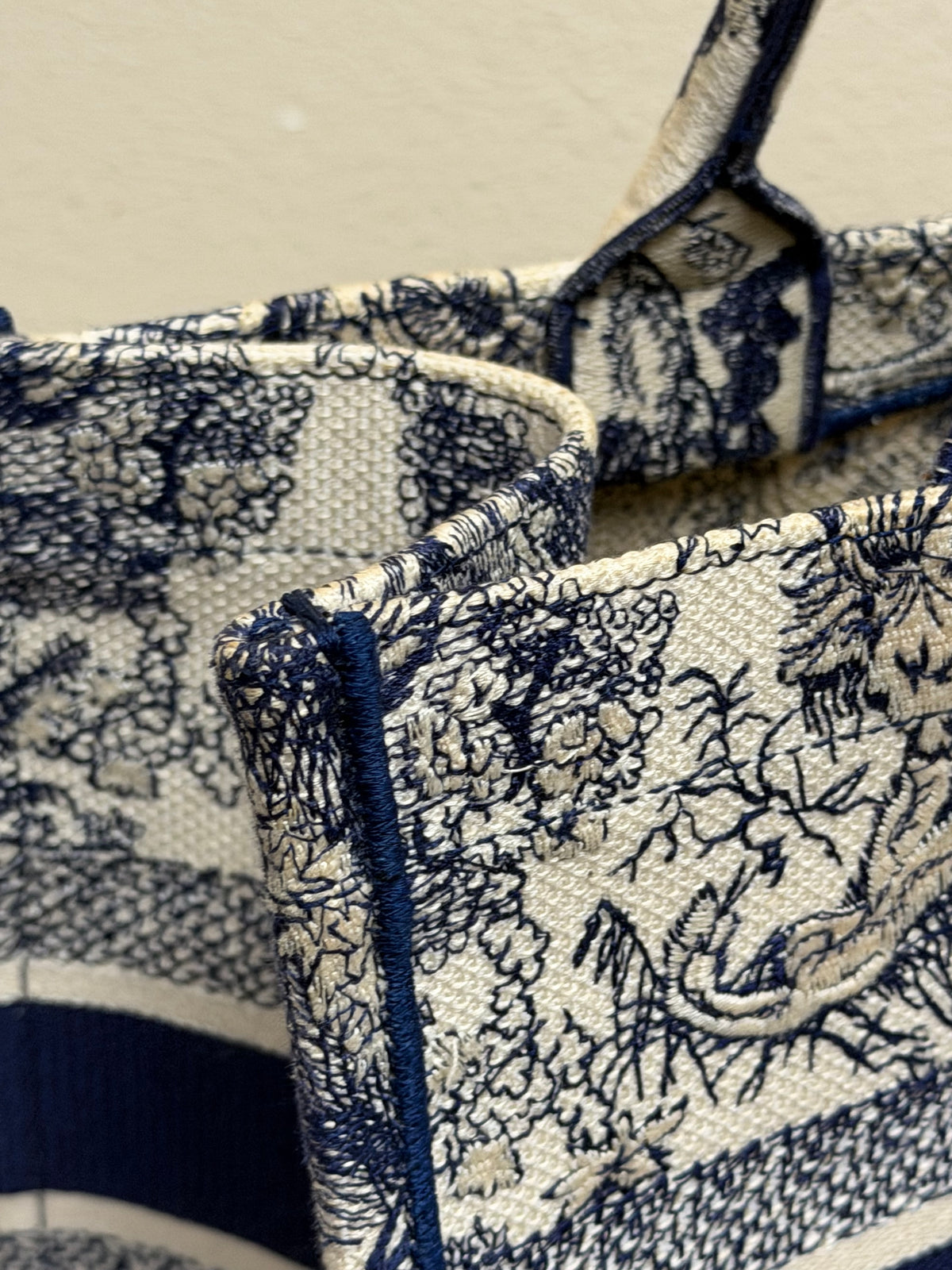 BOOKED TOTE