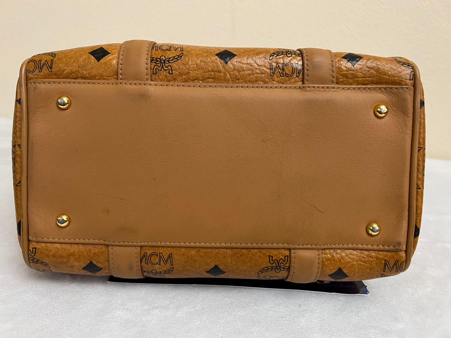 MCM BOSTON 20 COGNAC W/ TRAP