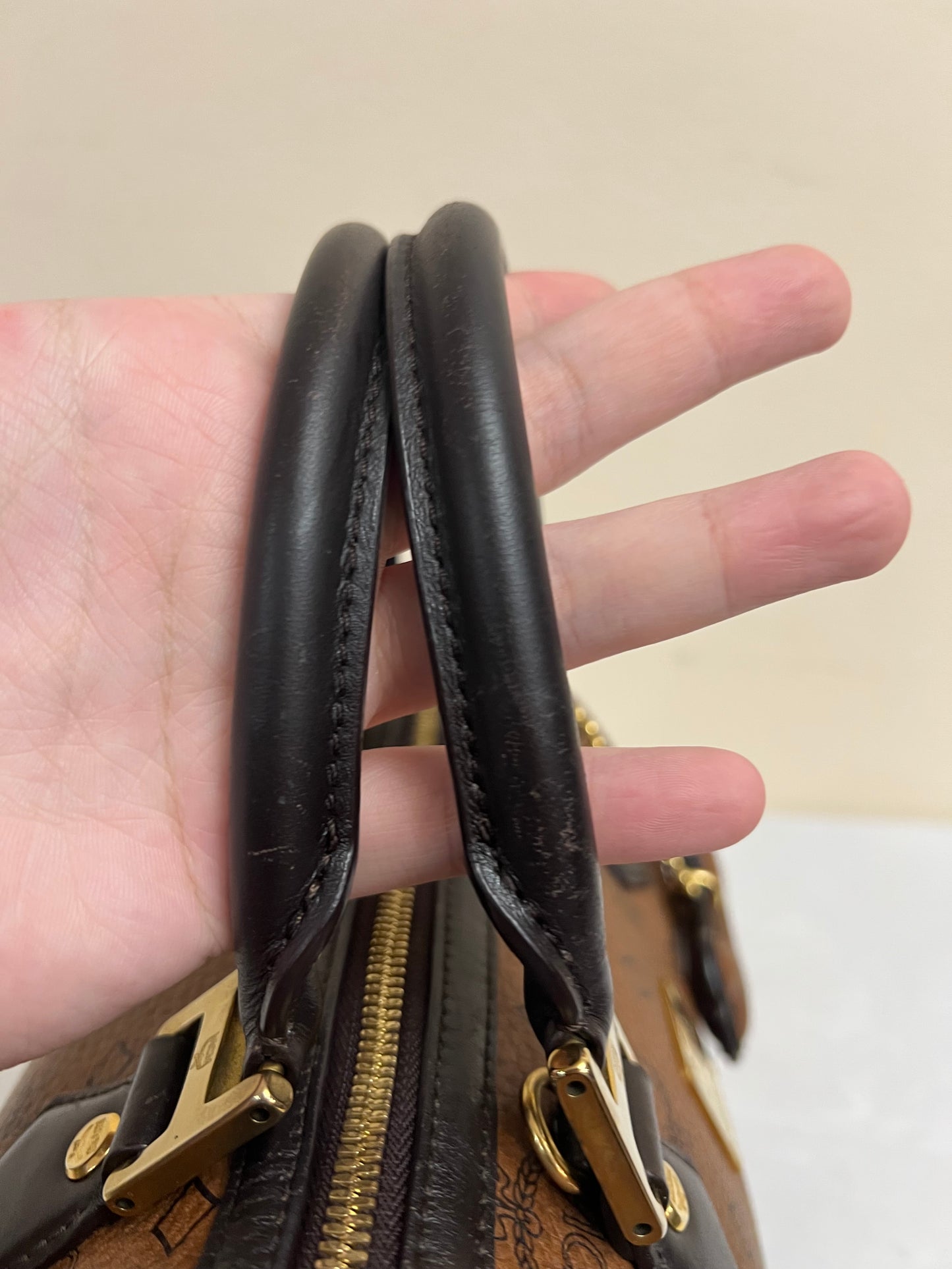 MCM BOSTON CHOCO 25 w/ BONE