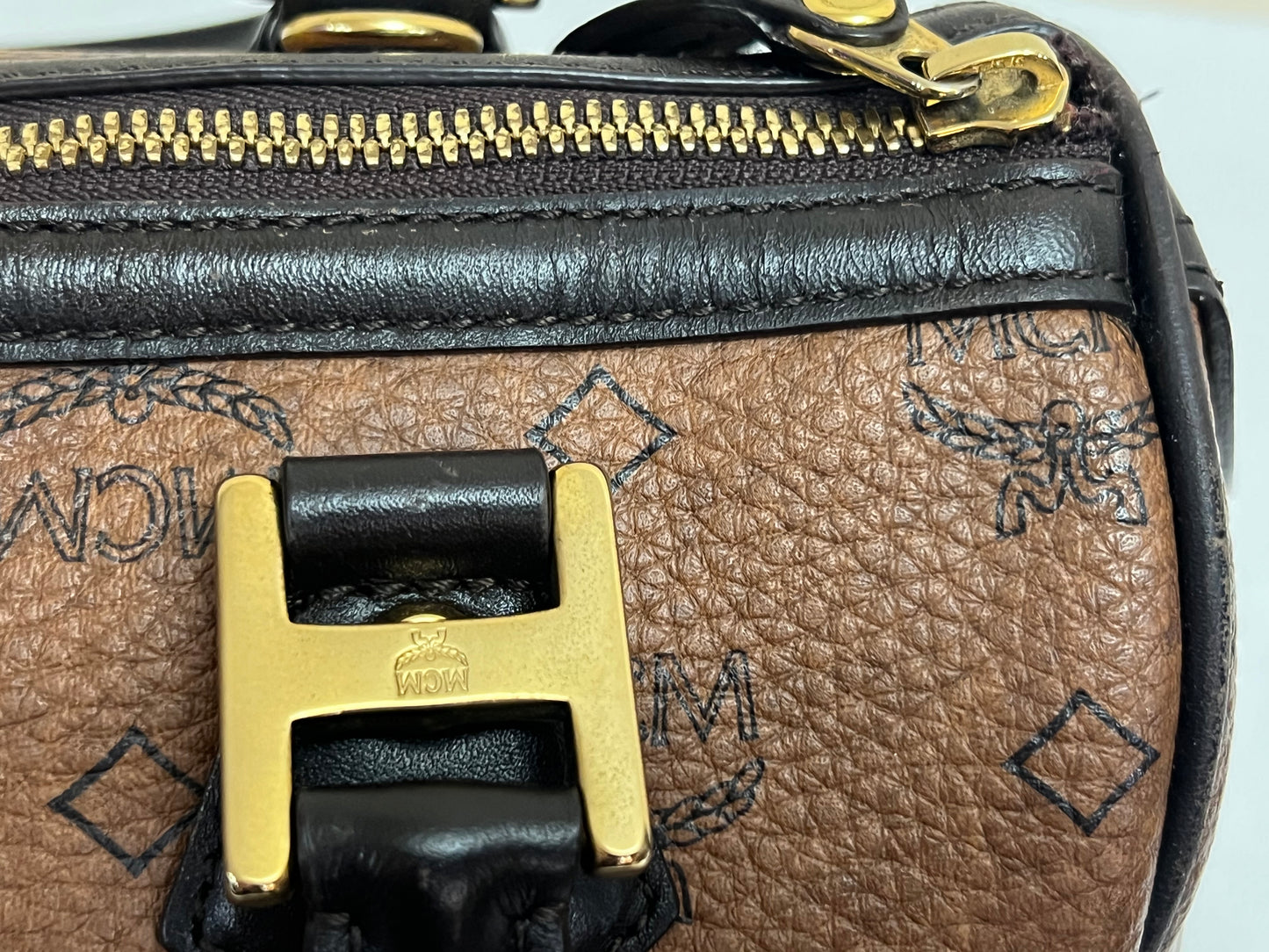 MCM BOSTON CHOCO 25 w/ BONE