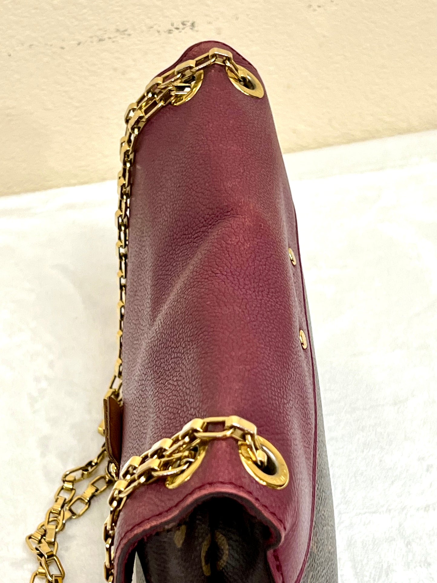 PALLAS CHAIN
