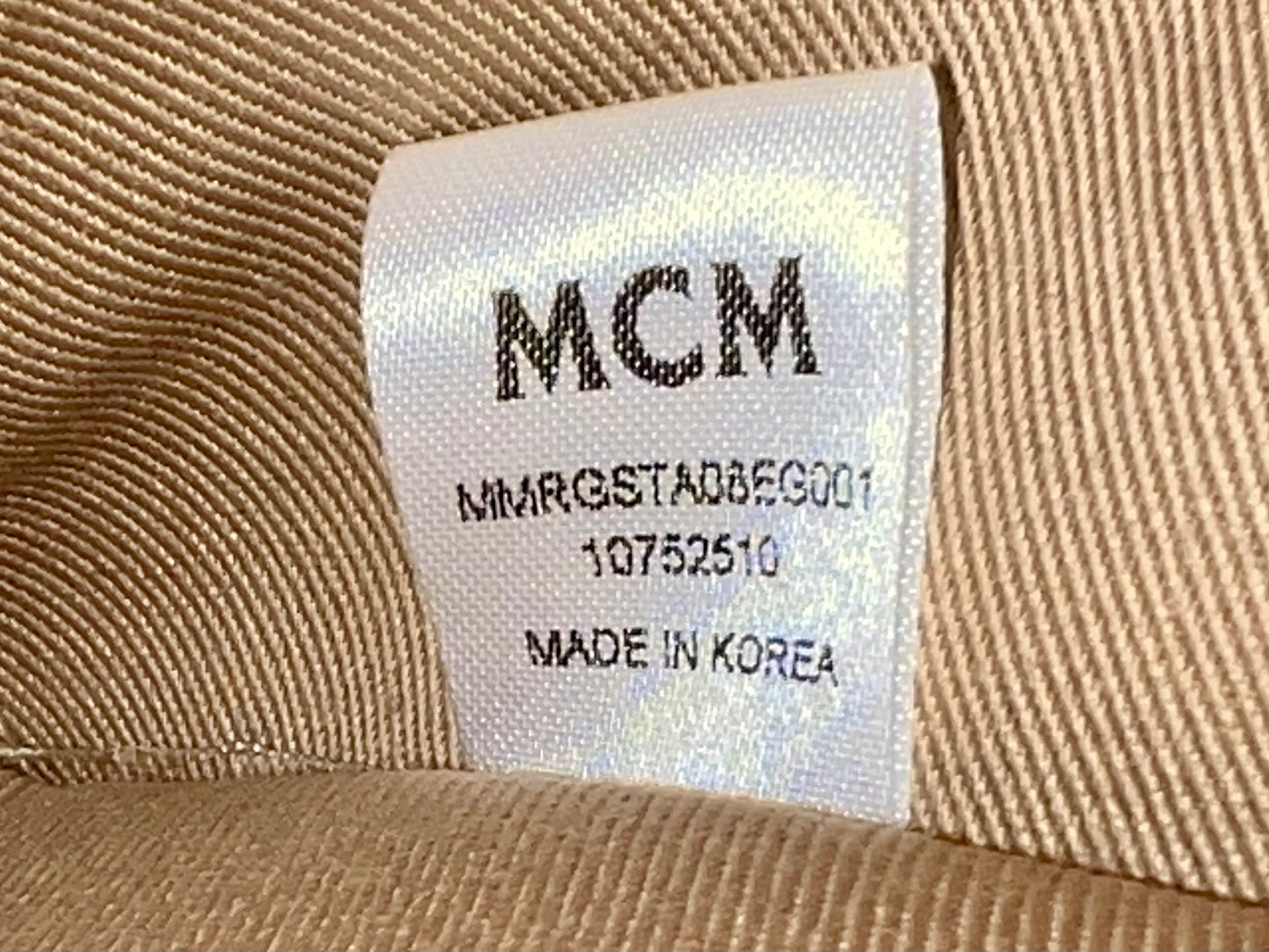 MCM AREN MESSENGER BAG