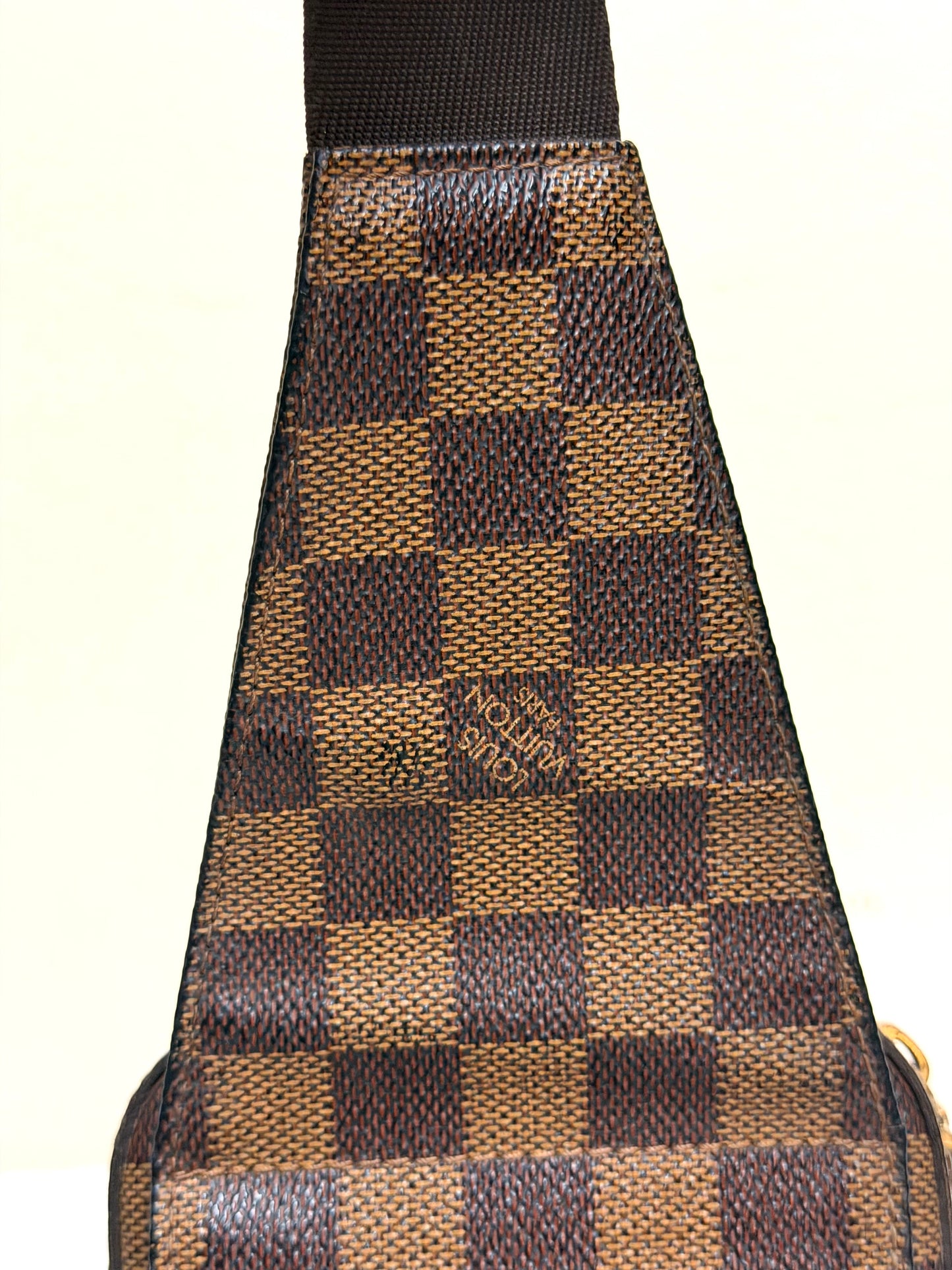 GERONIMO DAMIER 𝑩𝒖𝒎 𝒃𝒂𝒈