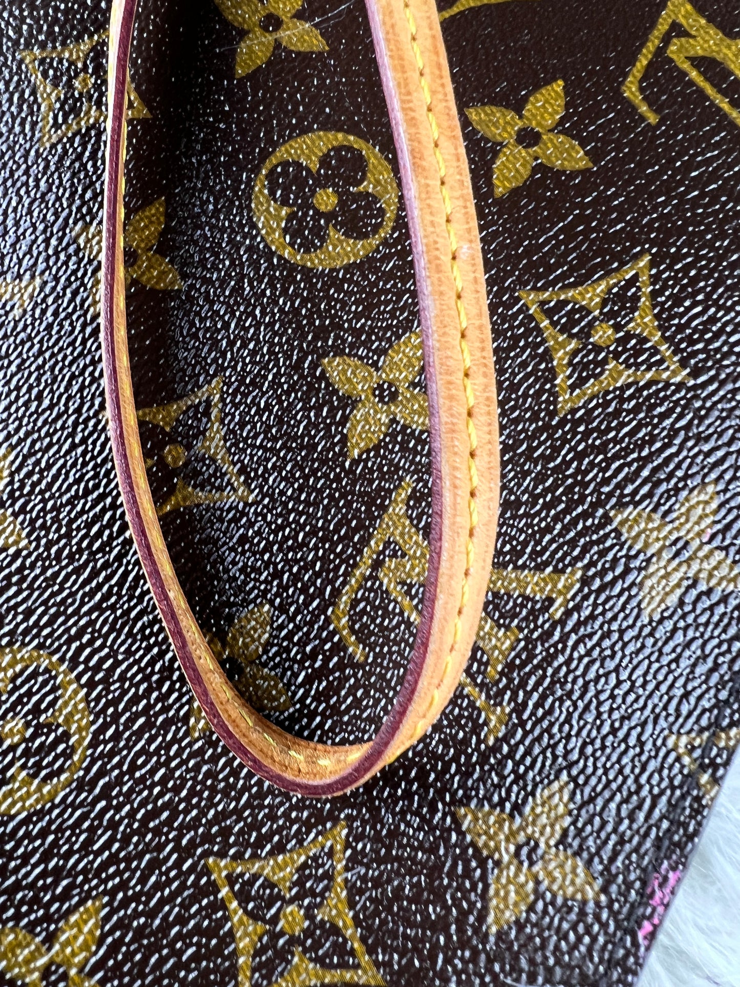 NEVERFULL POCHETTE MM MONO / MIMOSA YELLOW INTERIOR