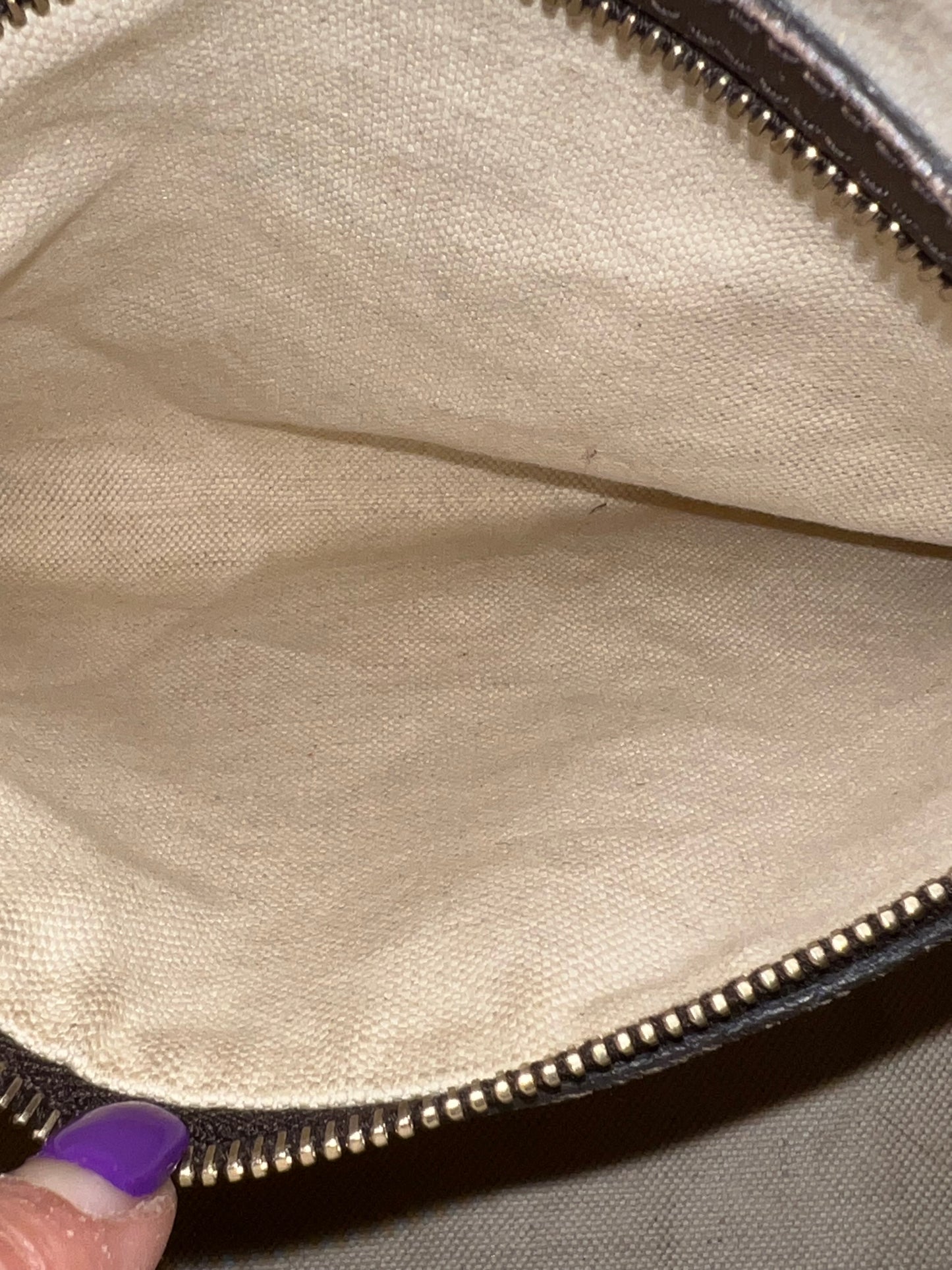 BOSTON CROSSBODY