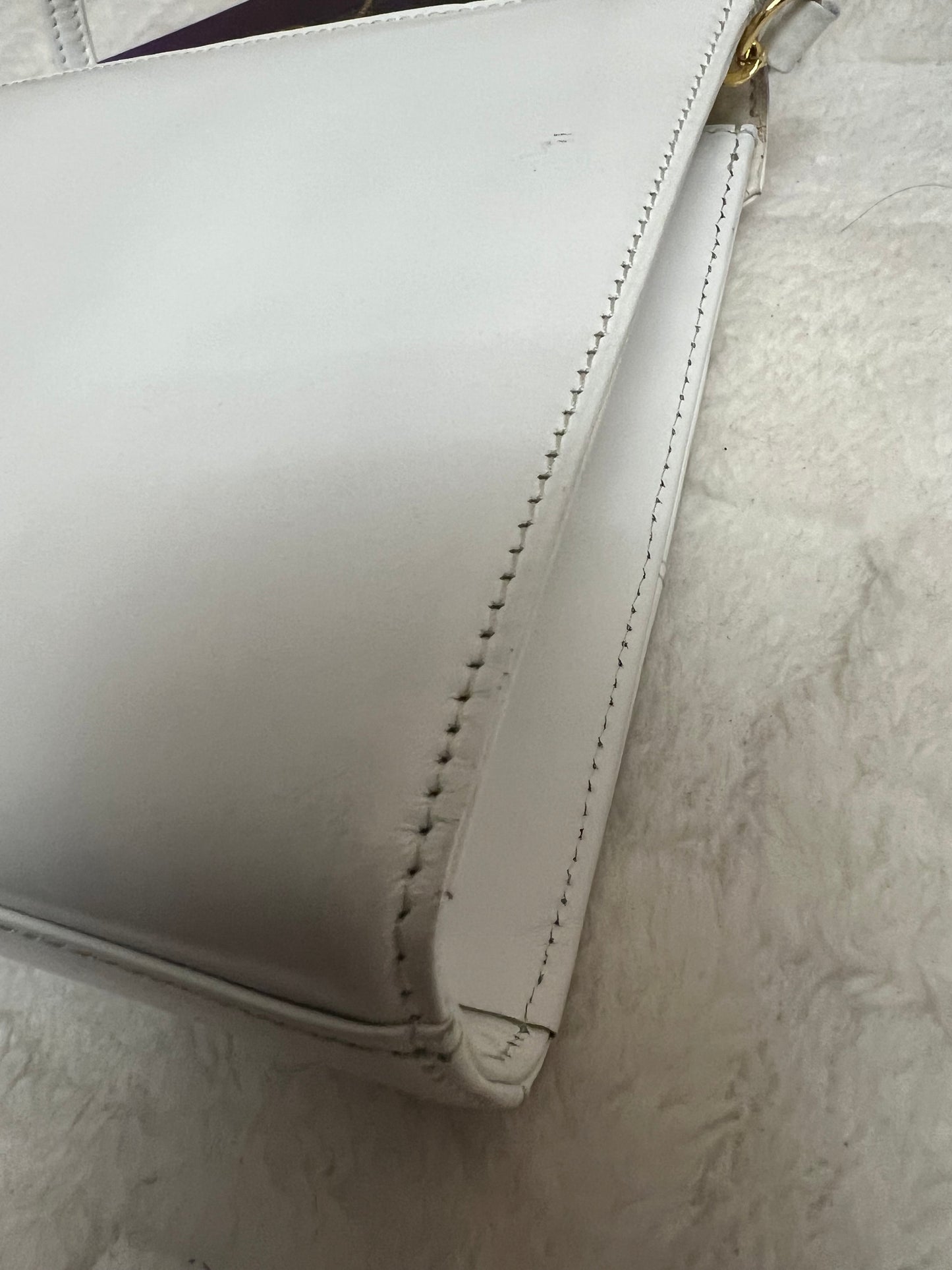 GIVE_NCHY SHOULDER BAG WHITE