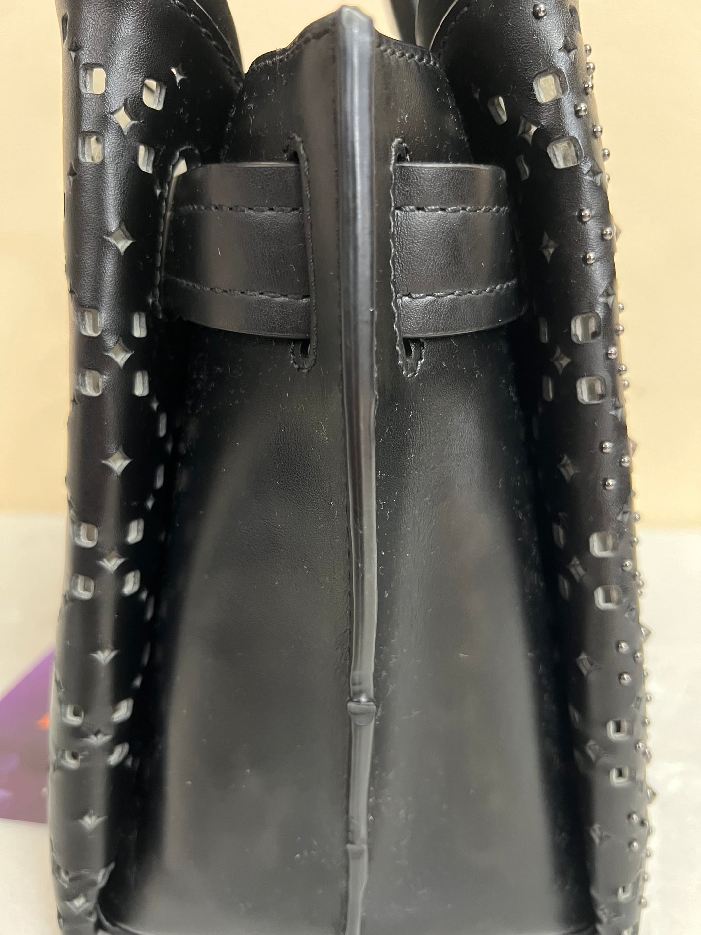MCM PORFORATED TOTE BLACK