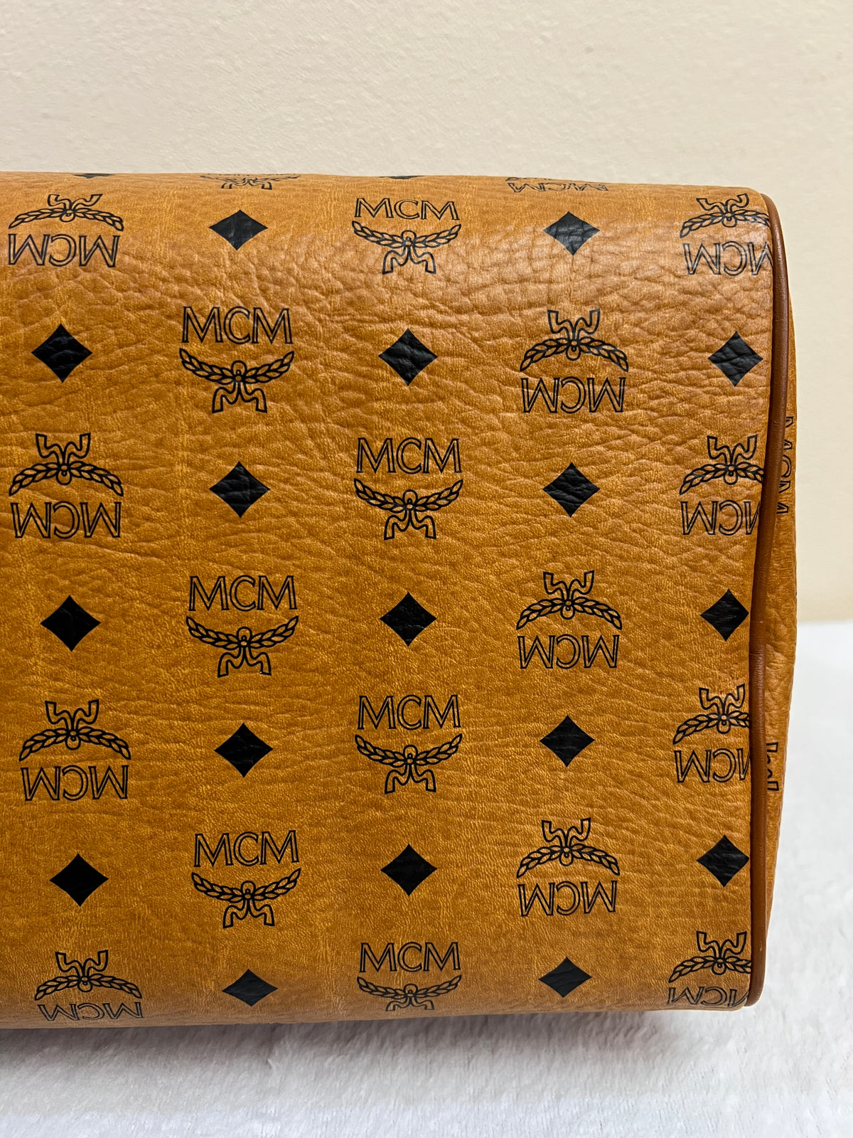 MCM DUFFLE 40 COGNAC