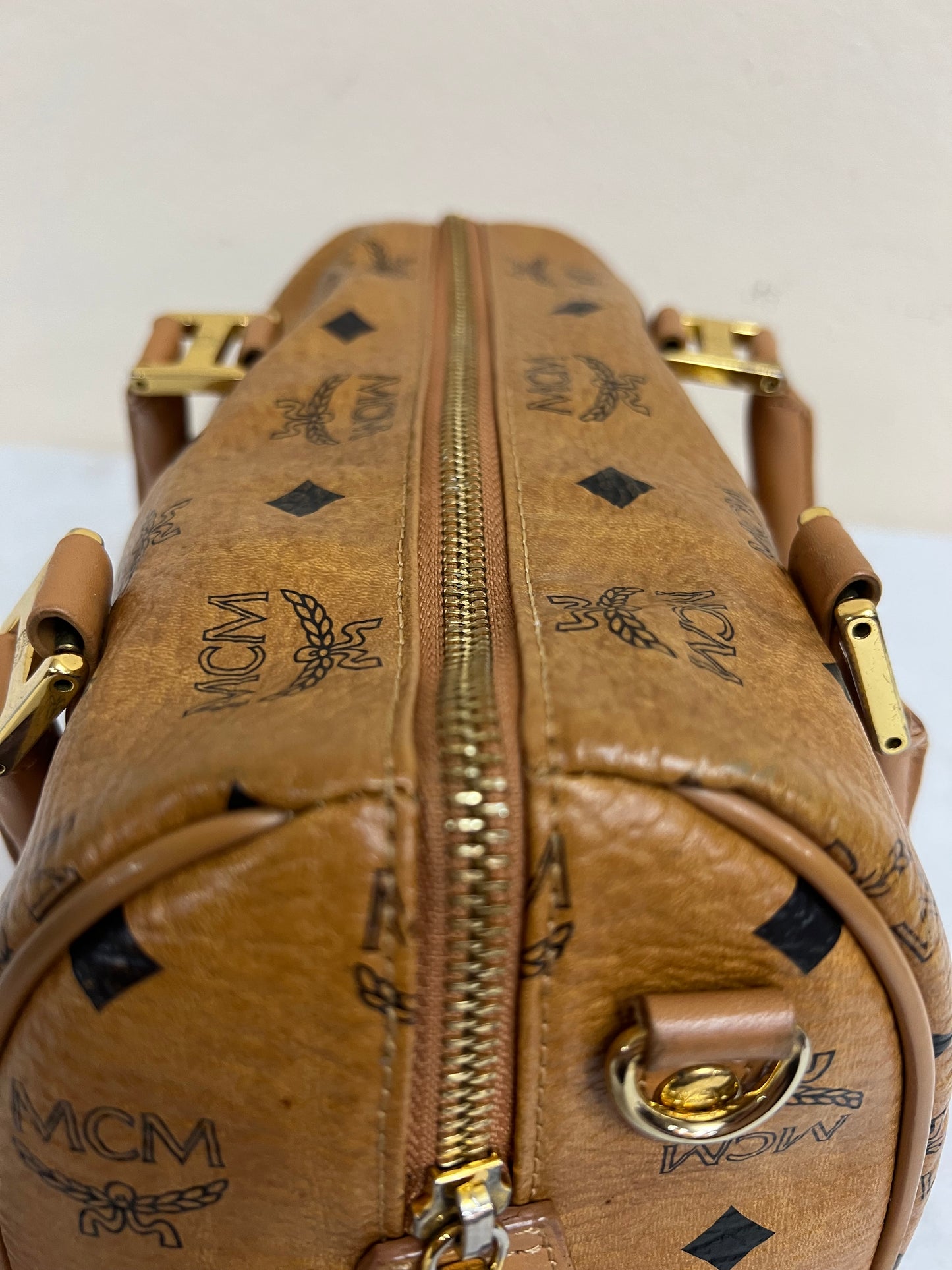 MCM COGNAC BOSTON 20 w/ STRAP