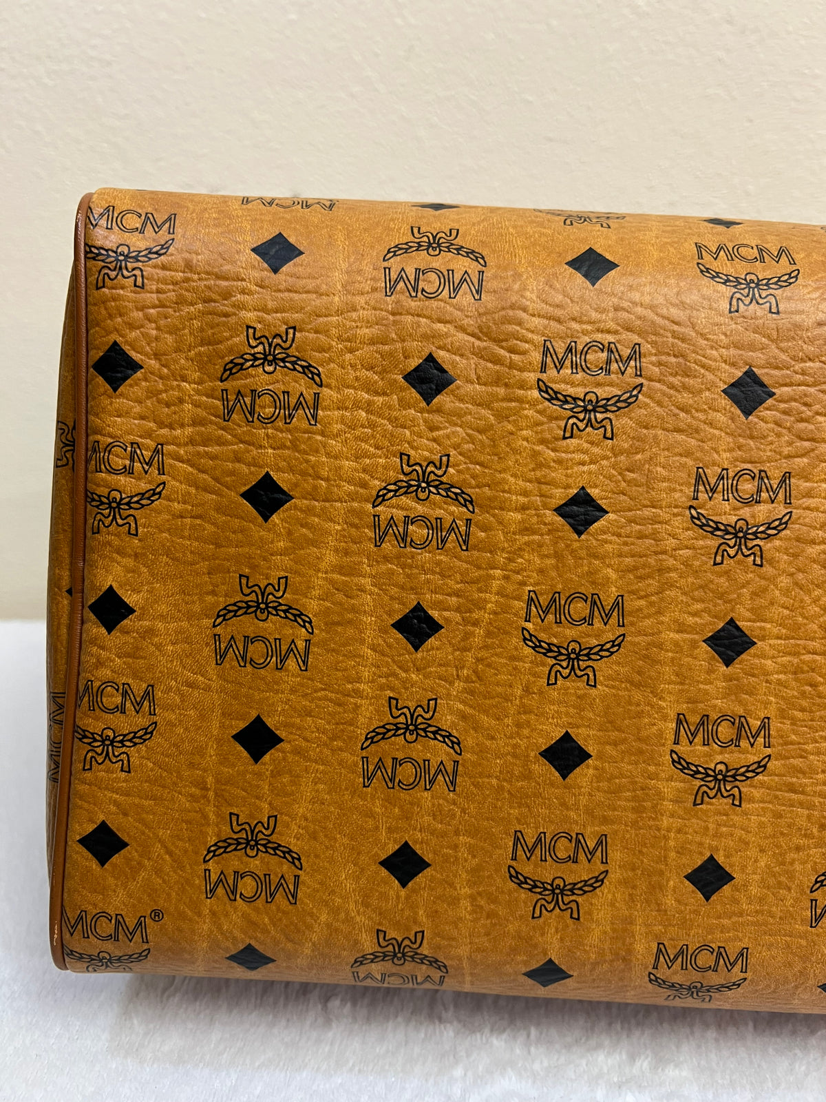MCM DUFFLE 40 COGNAC