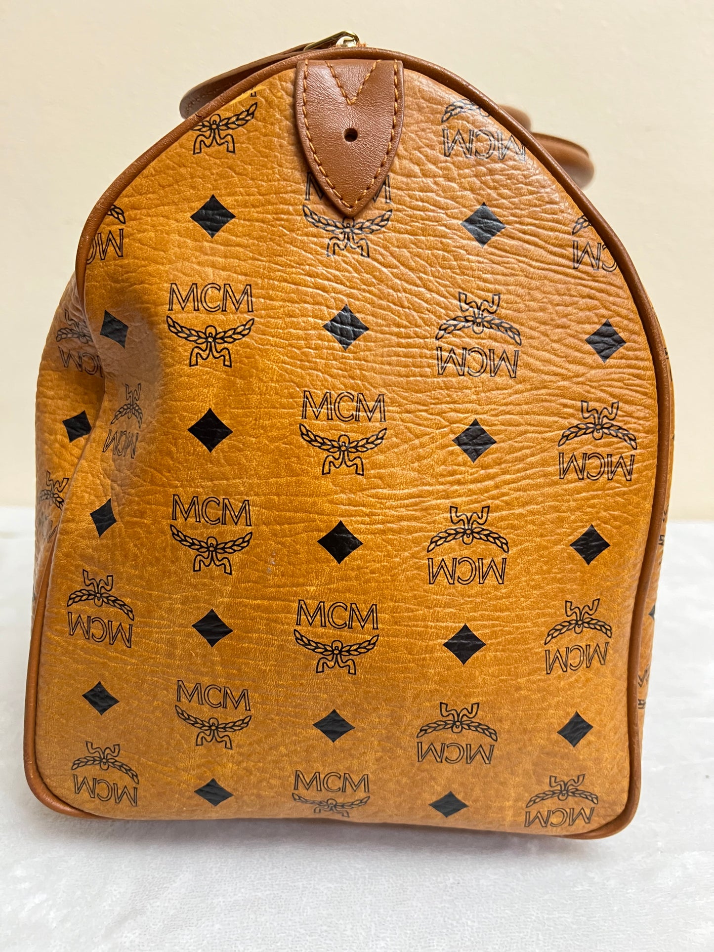 MCM DUFFLE 40 COGNAC