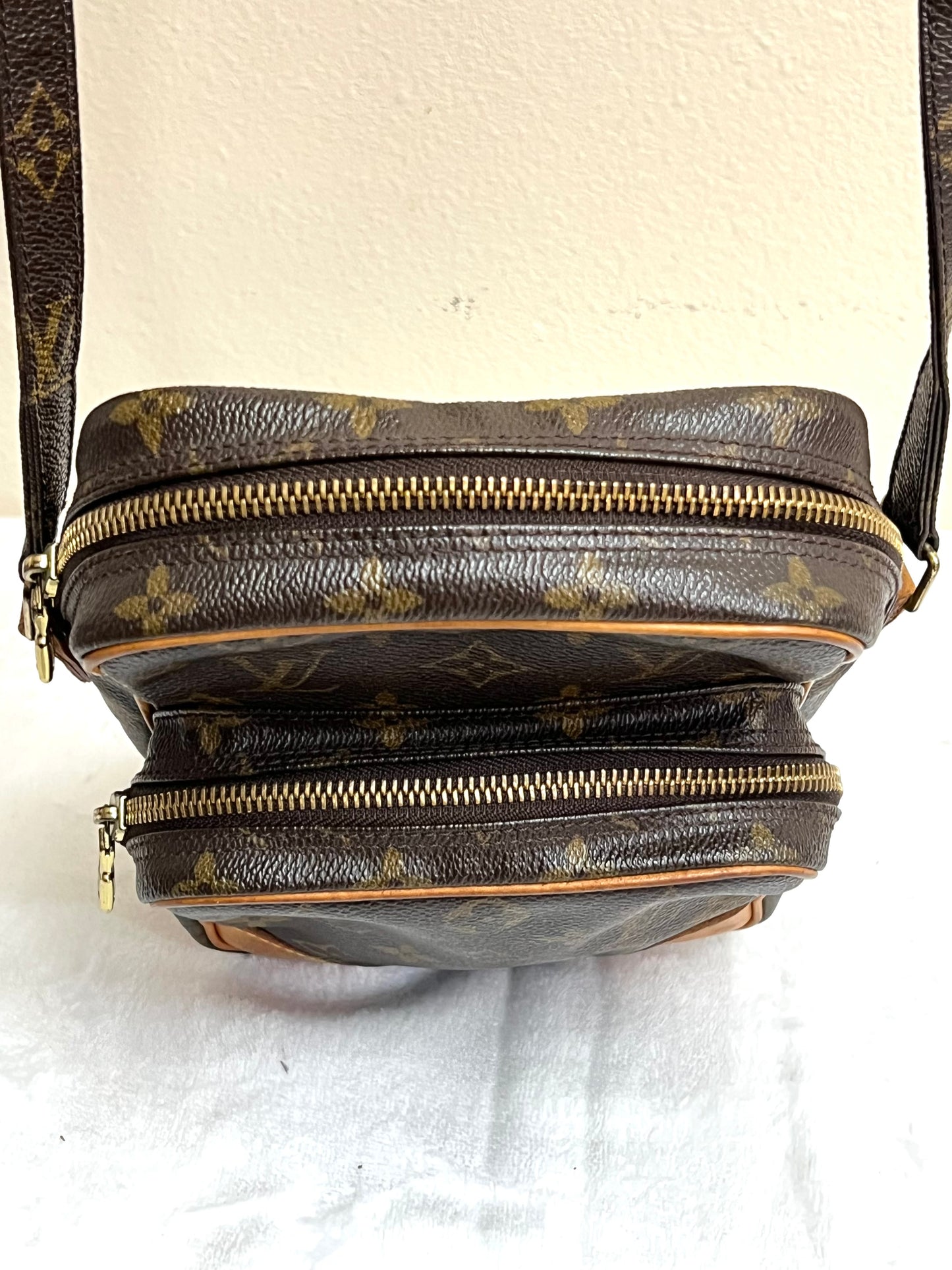 AMAZON CROSSBODY