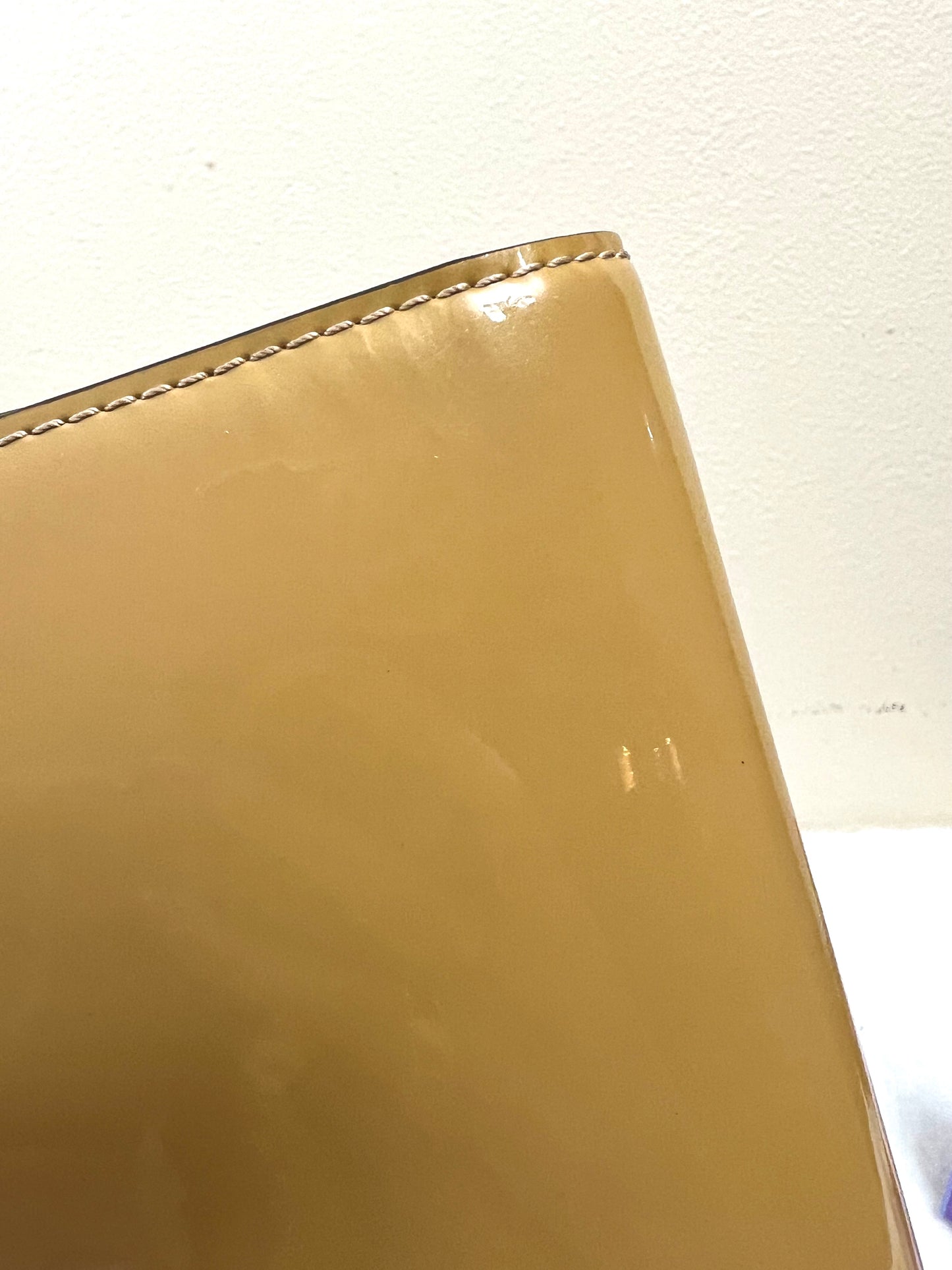 LOUISE CLUTCH VERNIS YELLOW