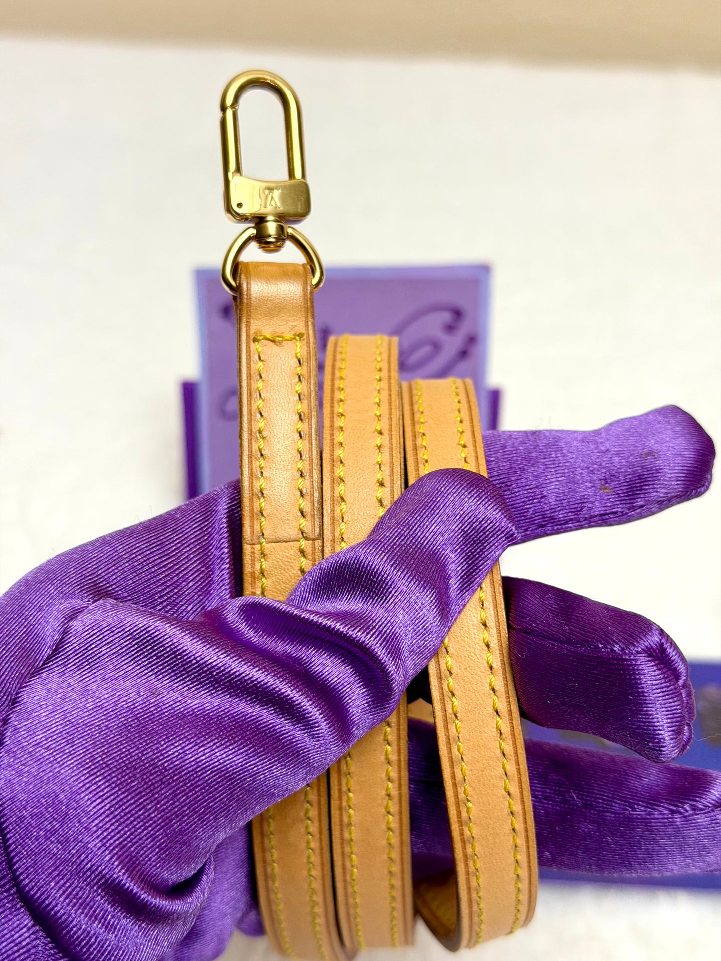 VACHETTA STRAP LOUIS VUITTON