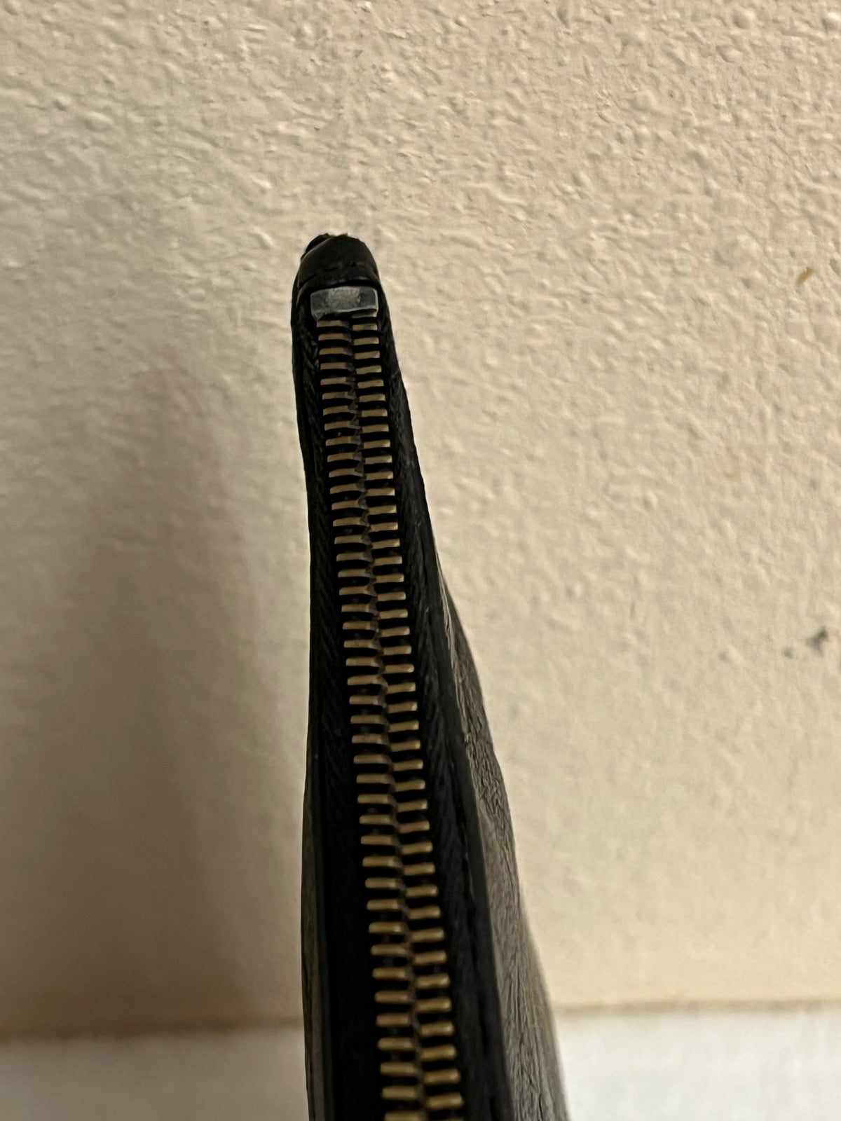 YSL CROC CLUTCH