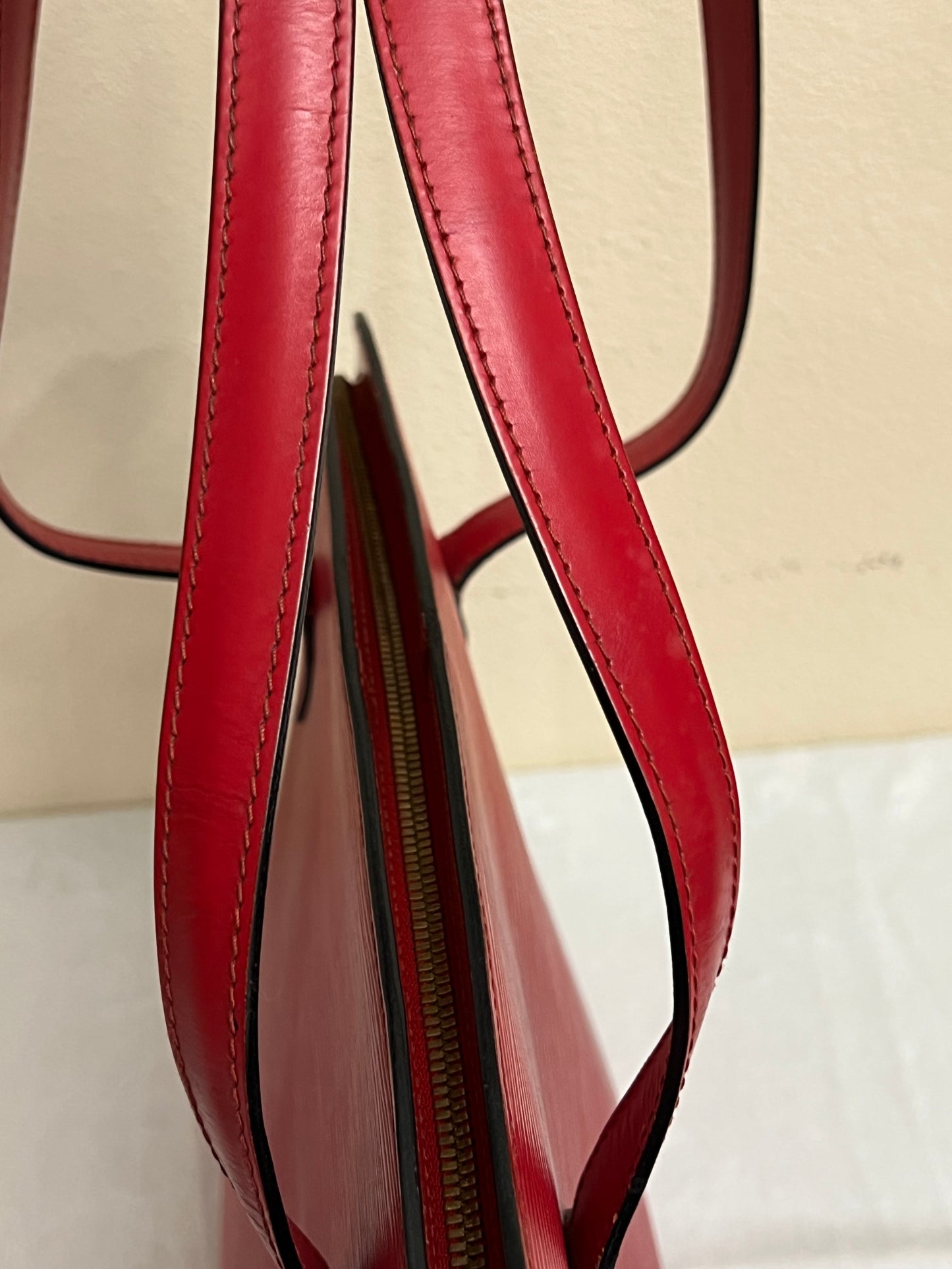 LUSSAC EPI RED