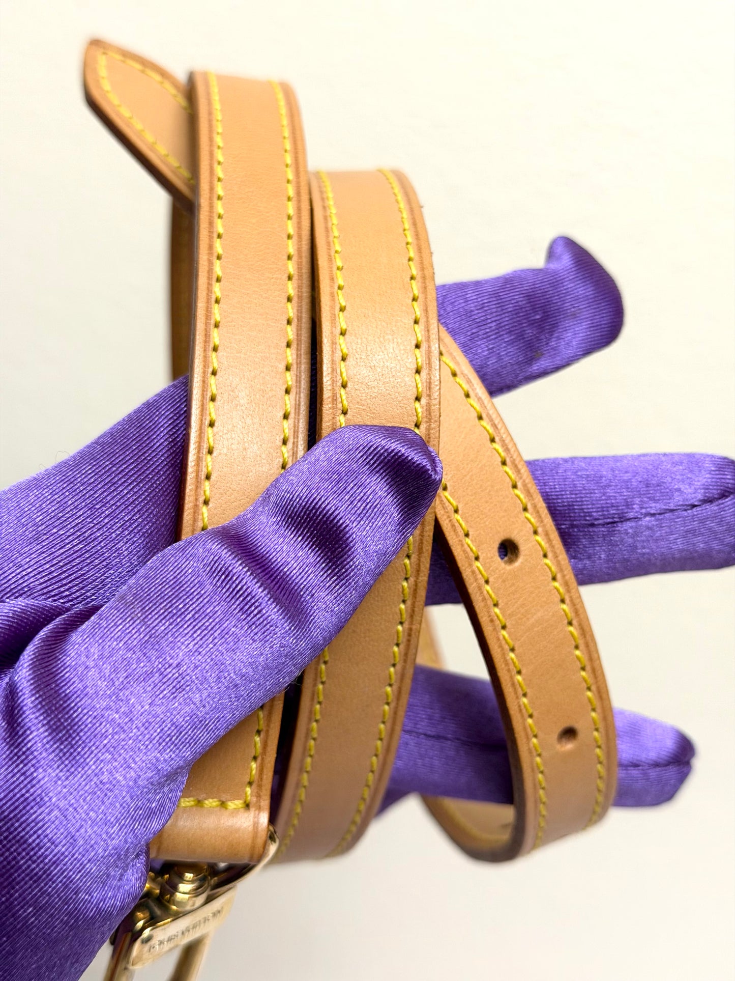 VACHETTA STRAP LOUIS VUITTON