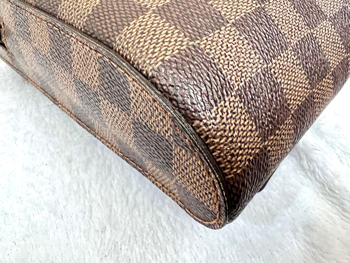 GERONIMO DAMIER 𝑩𝒖𝒎 𝒃𝒂𝒈