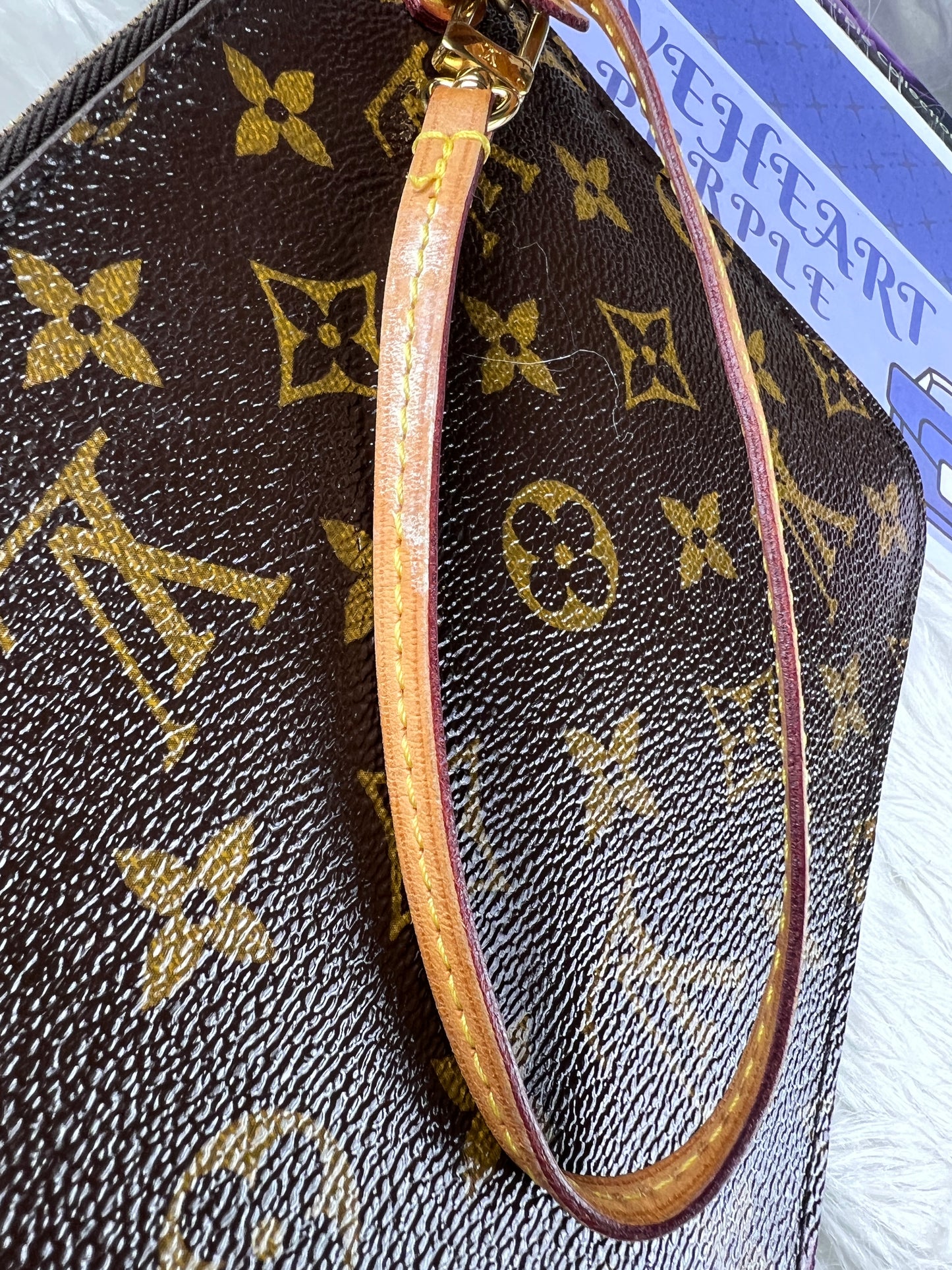 NEVERFULL POCHETTE MM MONO / MIMOSA YELLOW INTERIOR