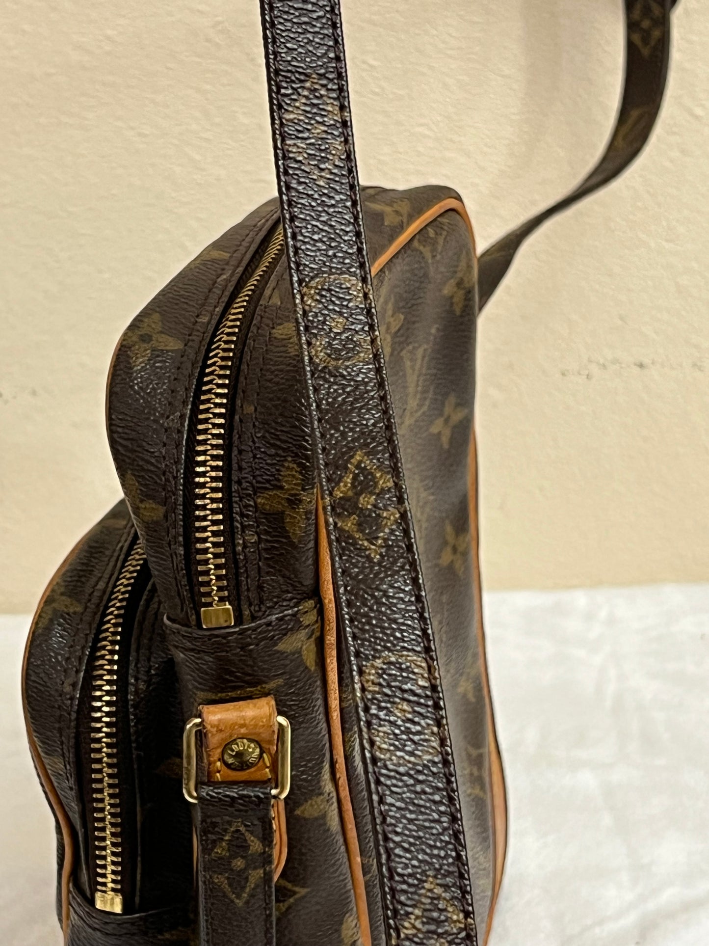 AMAZON CROSSBODY