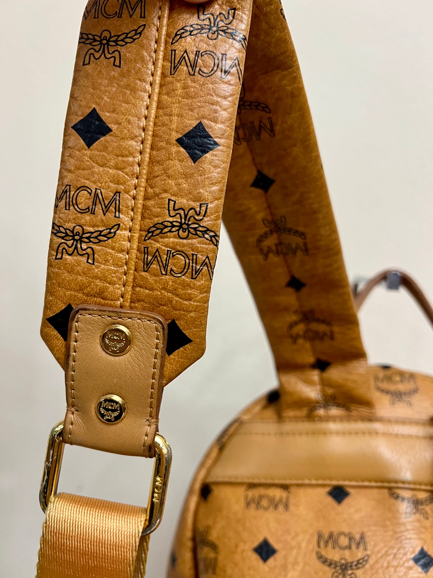MCM BAGPACK COGNAC LIMITED EDITION