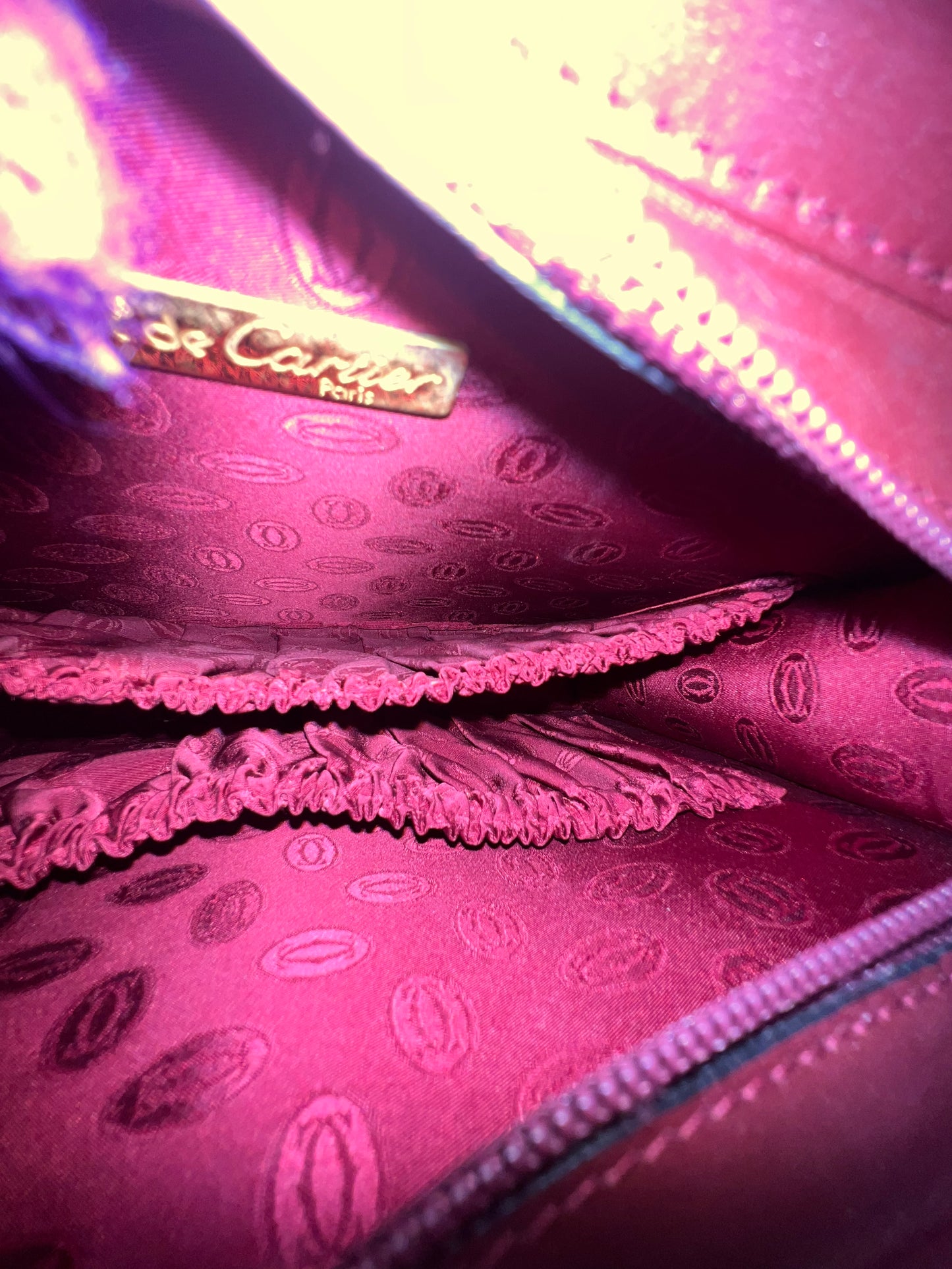 C_ A _ R _ T _ I _ E _ R CLUTCH MAROON