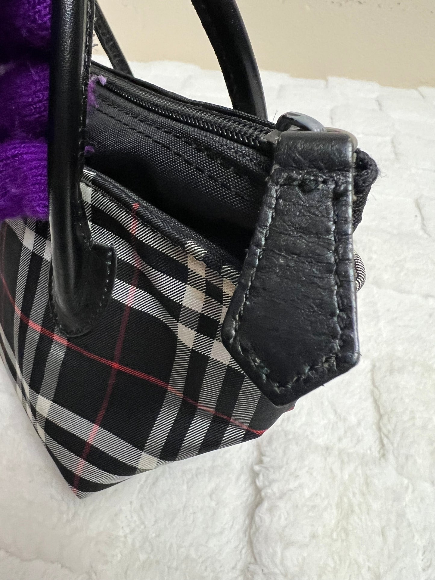 B _ B BLACK POUCH