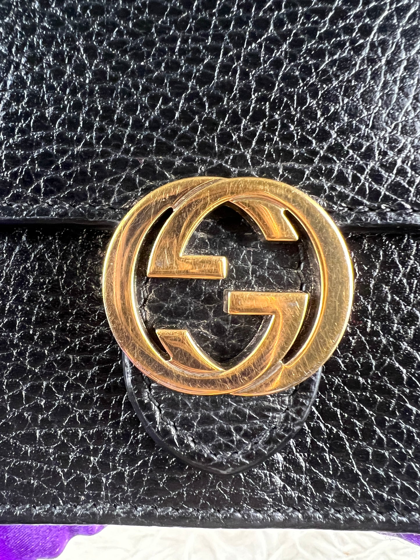 GUCCI INTERLOCKING WALLET ON CHAIN BLACK