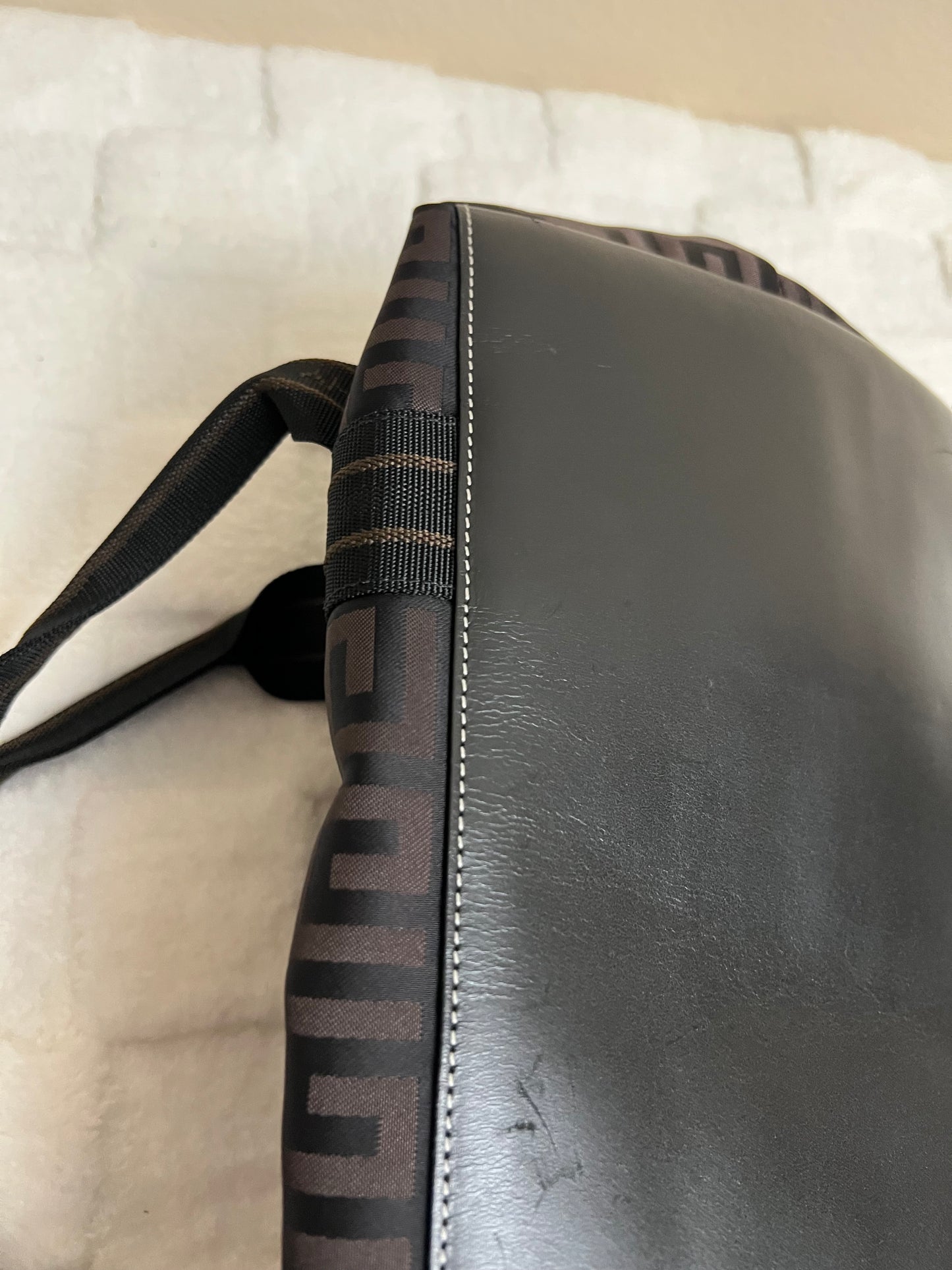 G_I_V_E_N_C_H_Y TOTE