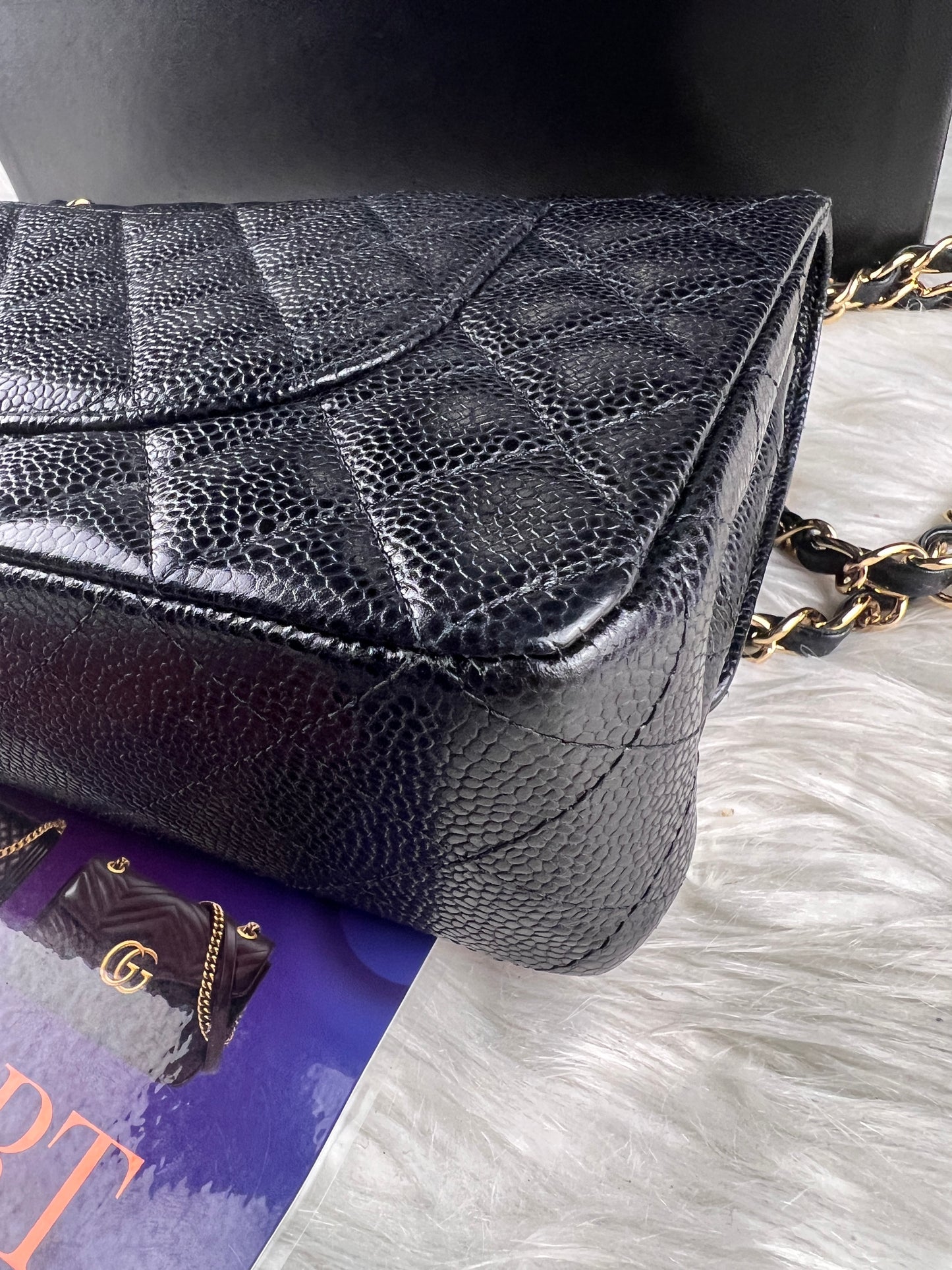 MEDIUM DOUBLE FLAP CAVIAR GHW