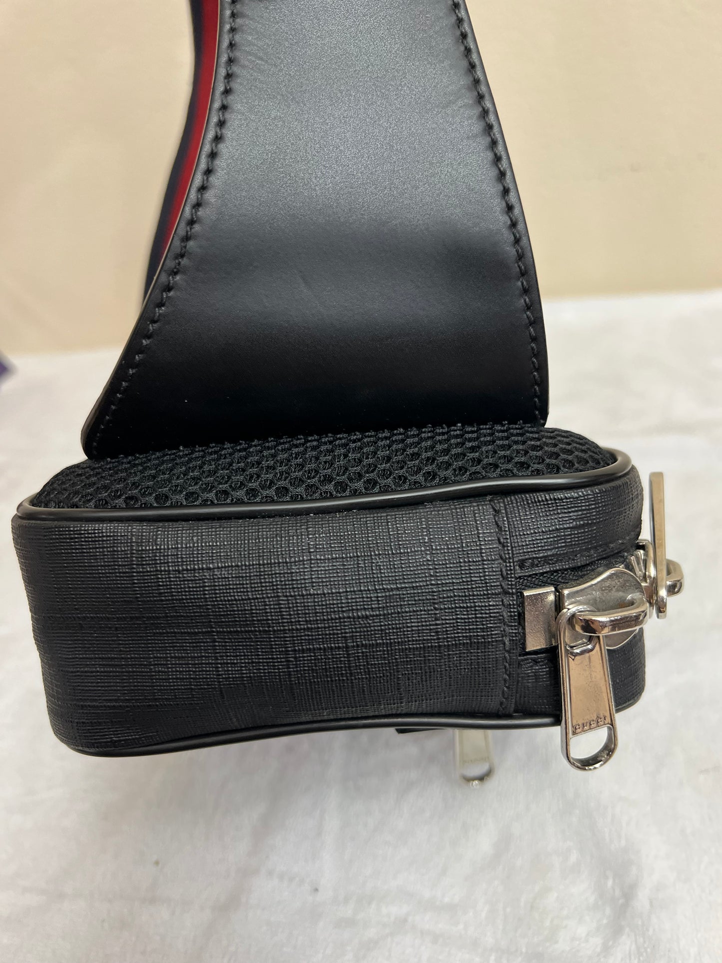 SUPREME BELTBAG