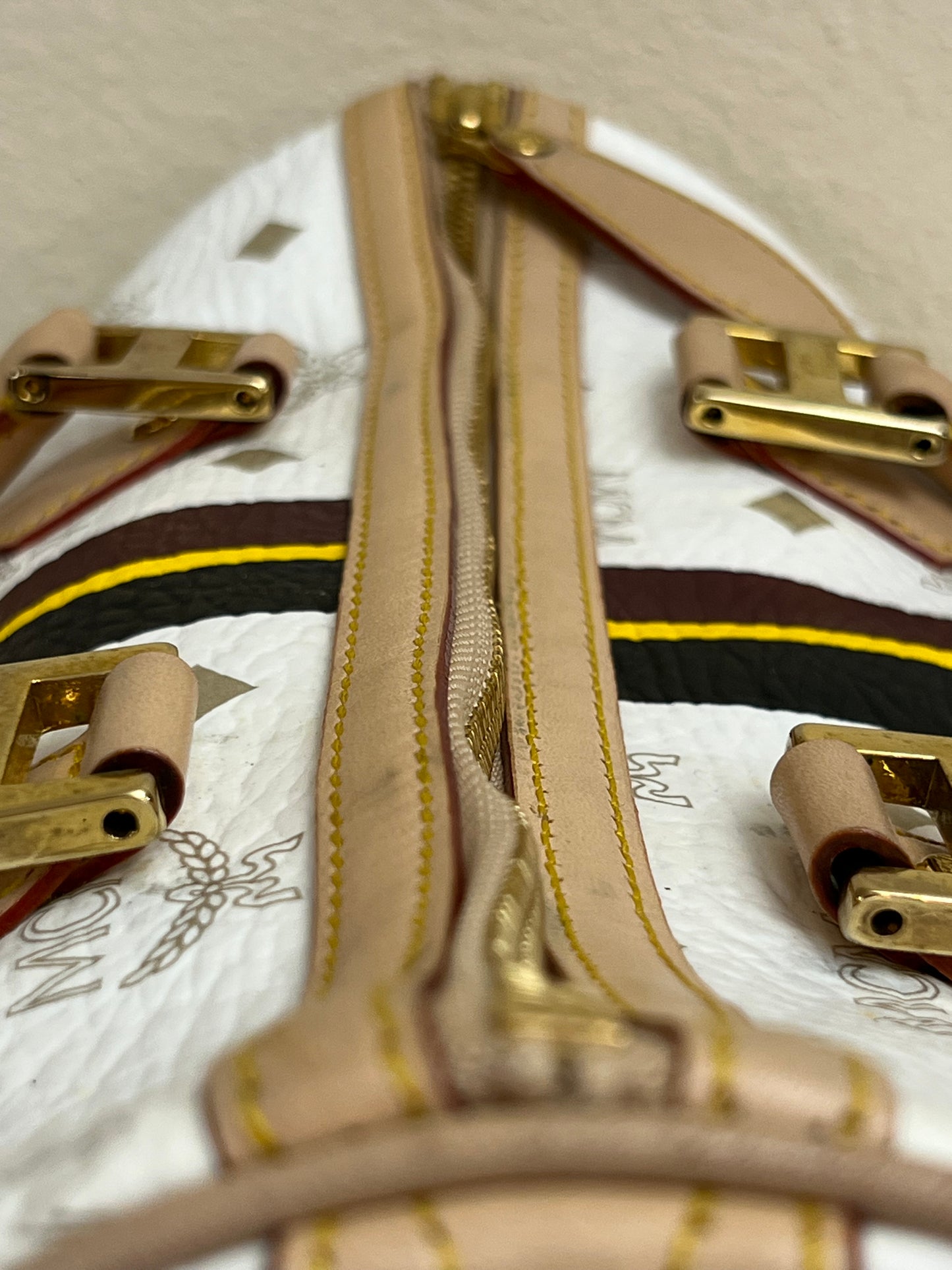 MCM BOSTON WHITE 30
